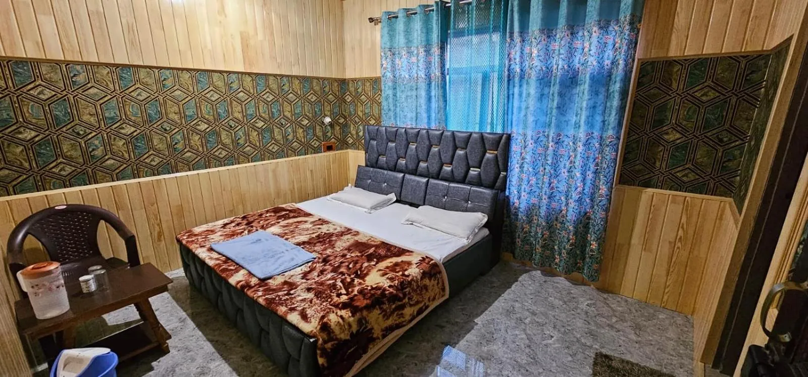 Hotel First Kashmir