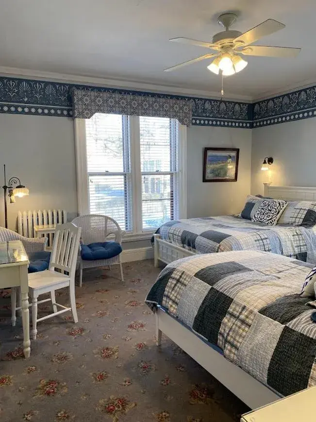 Double or Twin Room with Private Bathroom in Amherst Inn Double or Twin Room with Private Bathroom in Amherst Inn