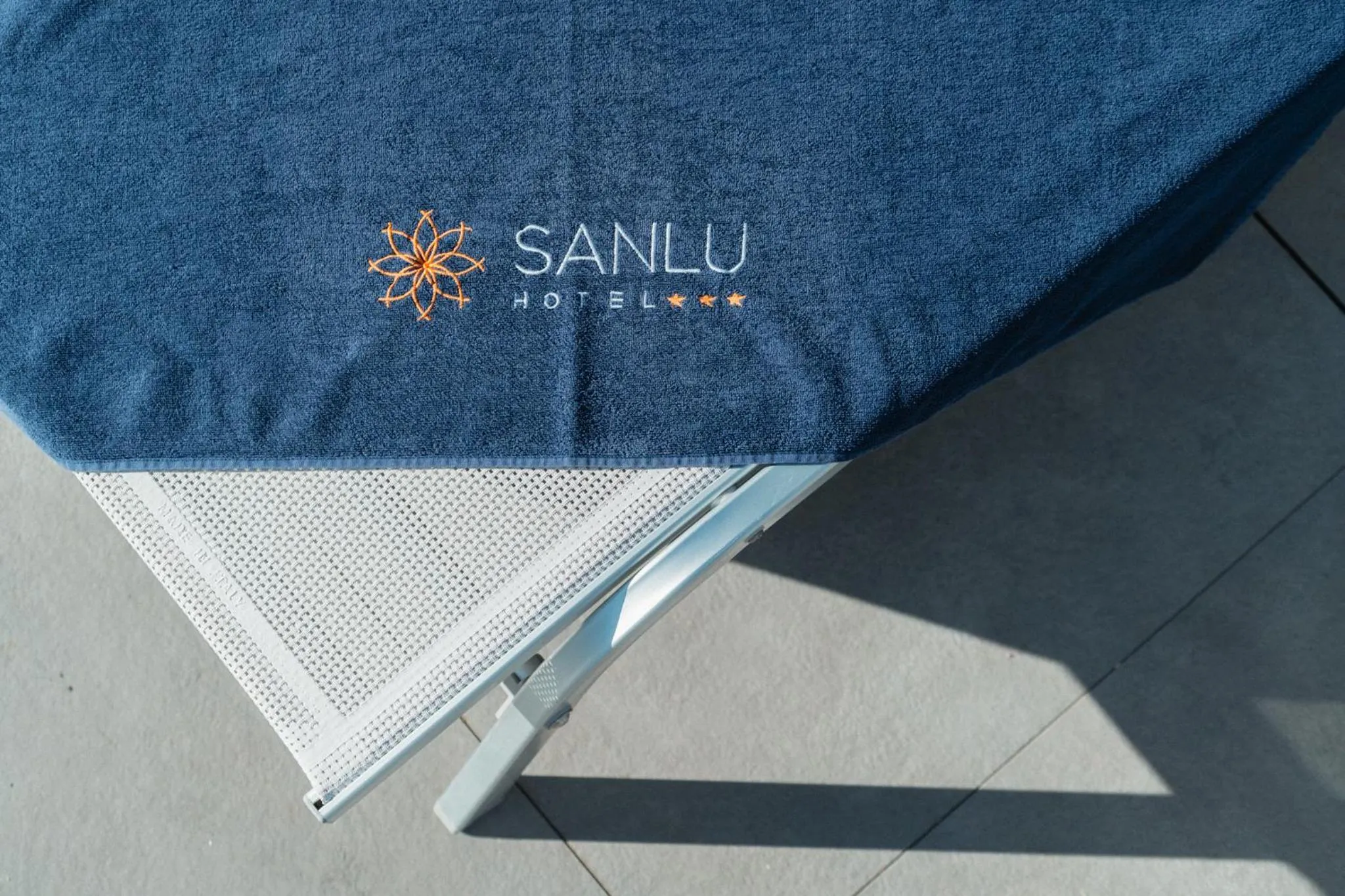 Swimming pool in Sanlu Hotel