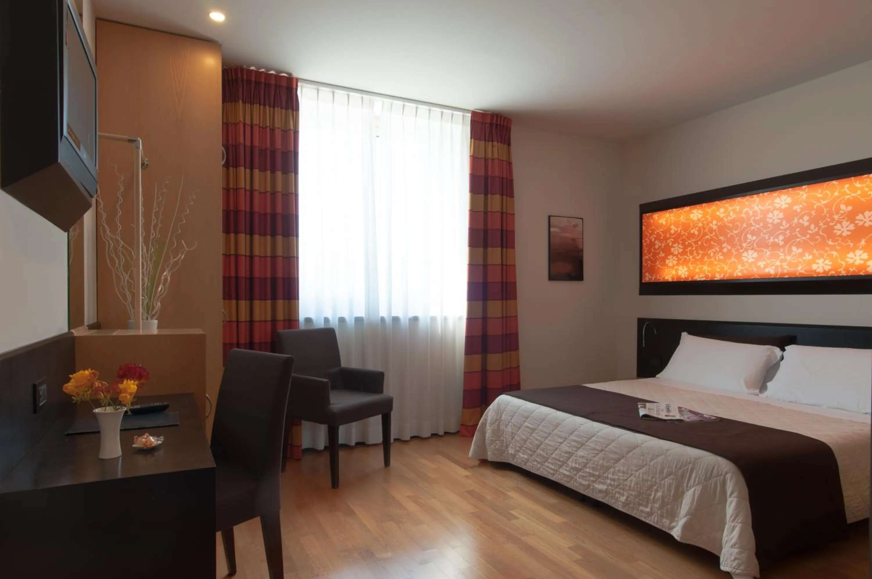 Bedroom, Bed in Sanlu Hotel