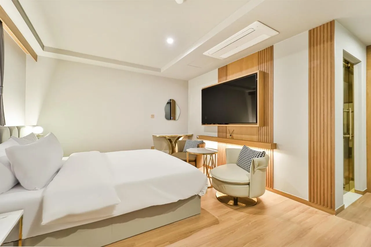 Bed in Grandis Hotel