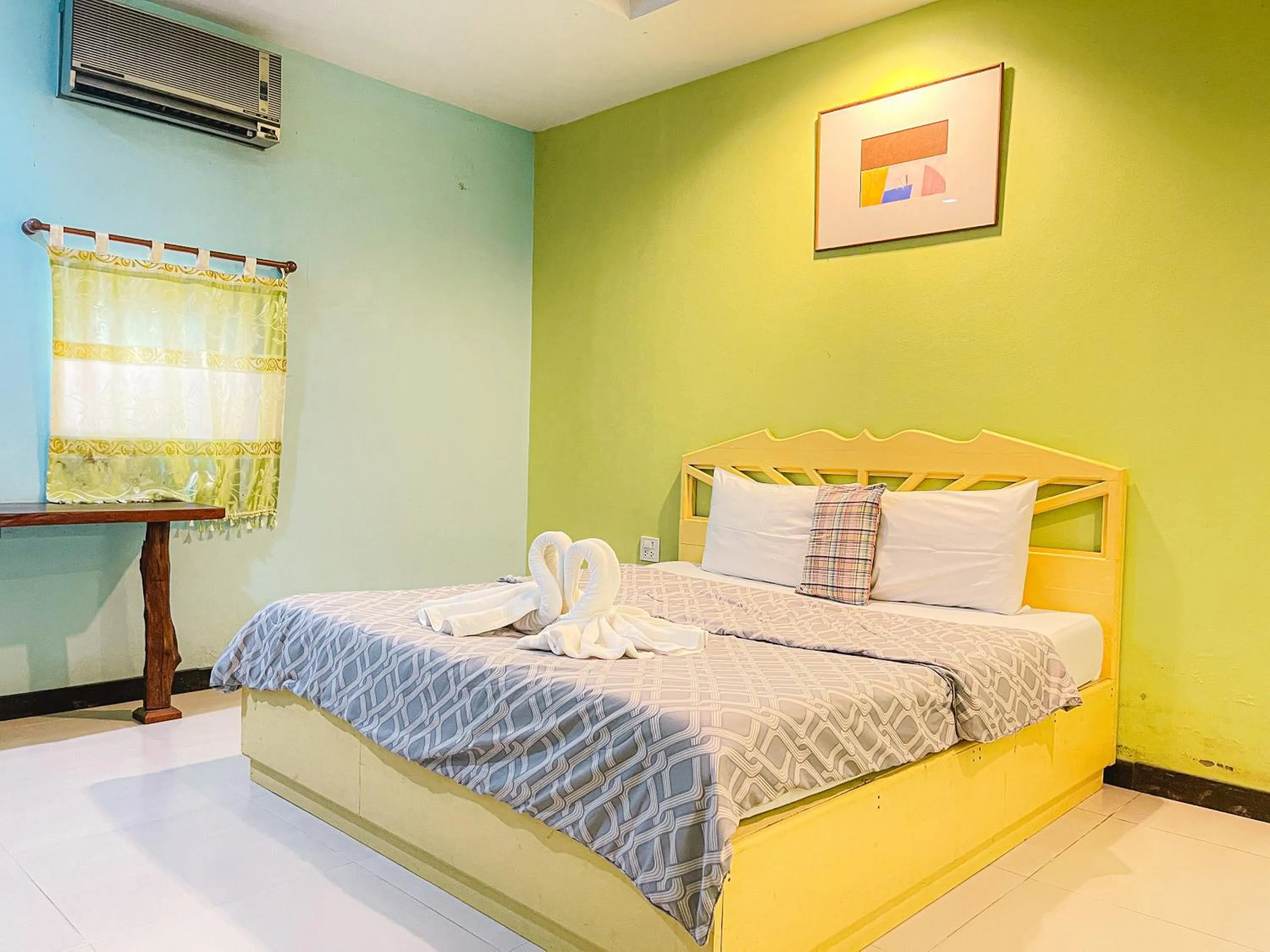 Bed in Kanta Hill Resort