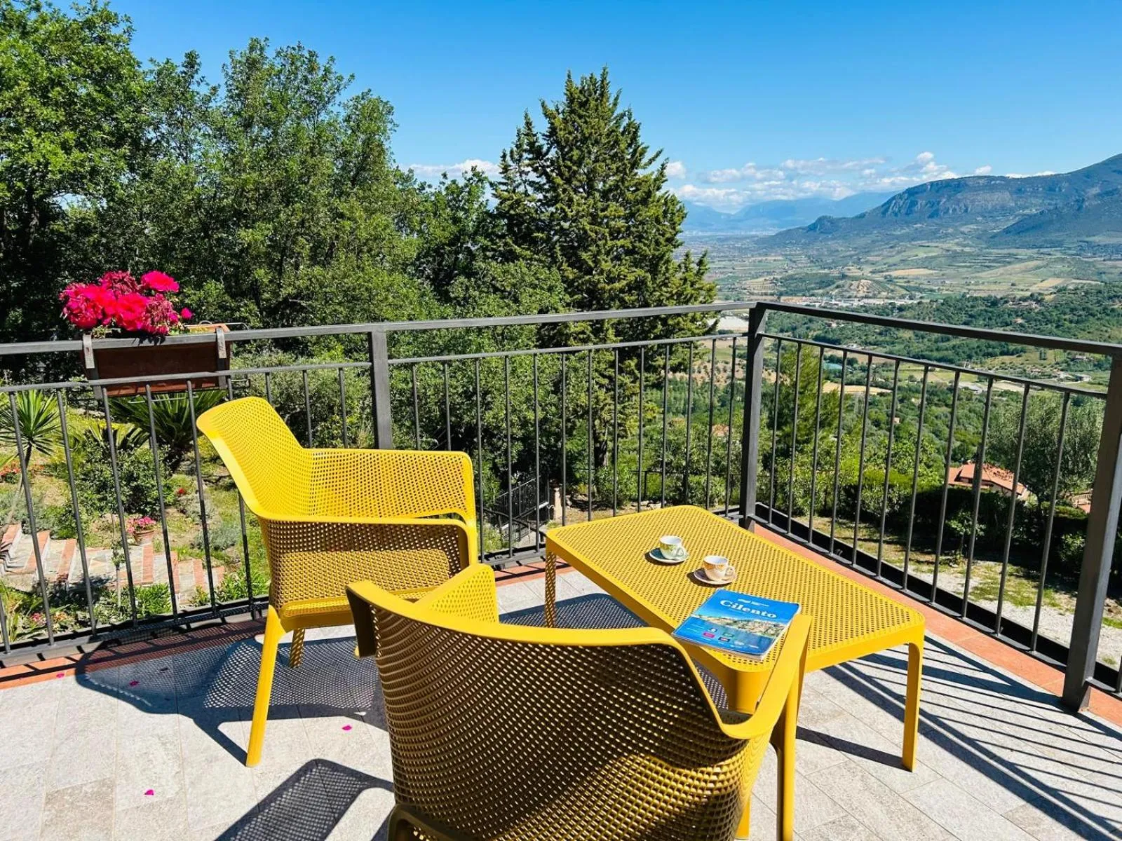 Patio in B&B Albachiara Casa di Campagna