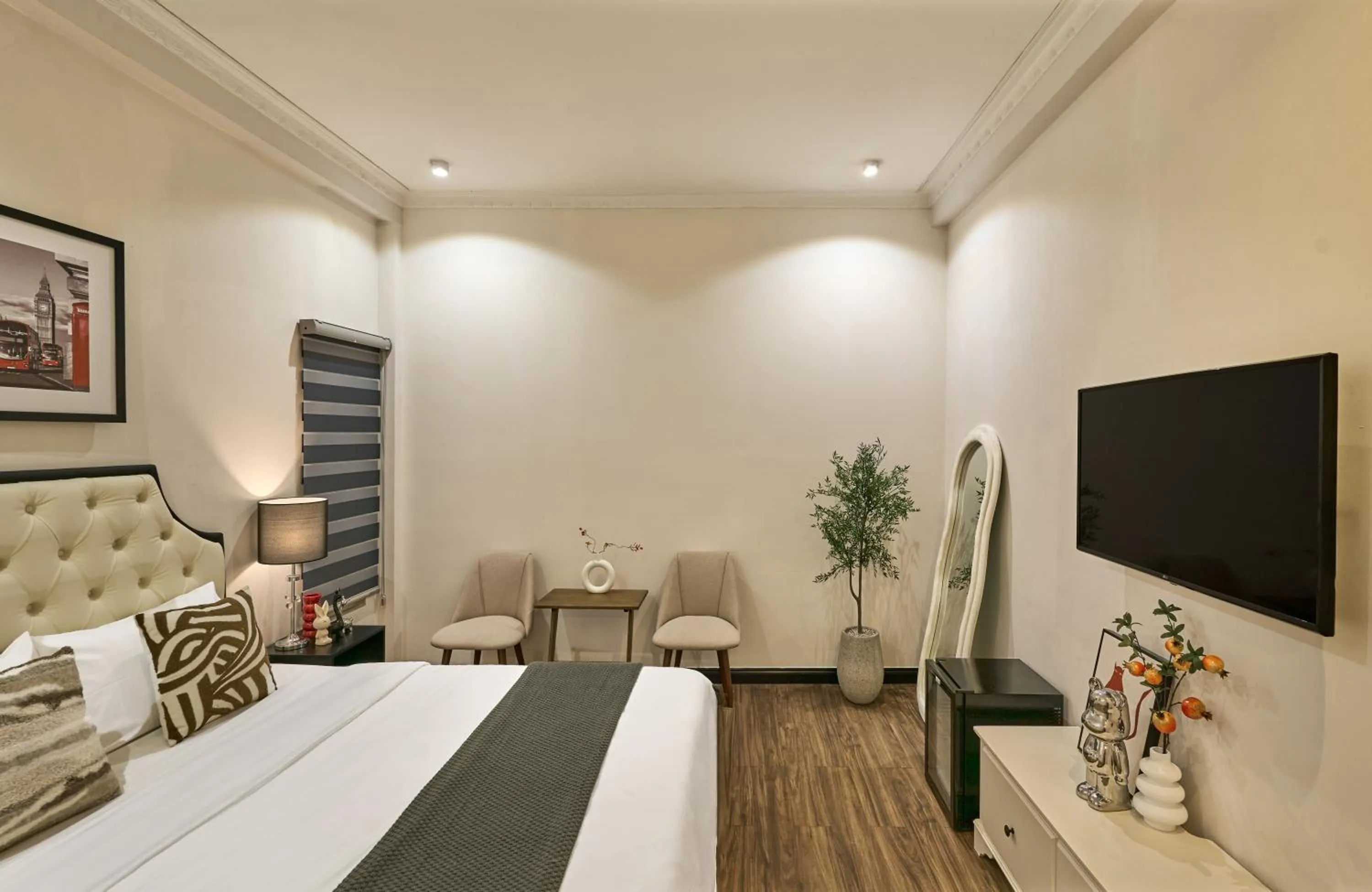 Communal lounge/ TV room, Bed in The Passion Lux Airport Hotel Apartment - Free Airport