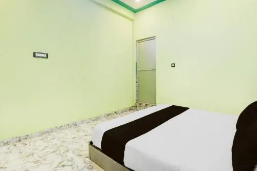 SPOT ON by OYO Green Indian Hotel And Rooms