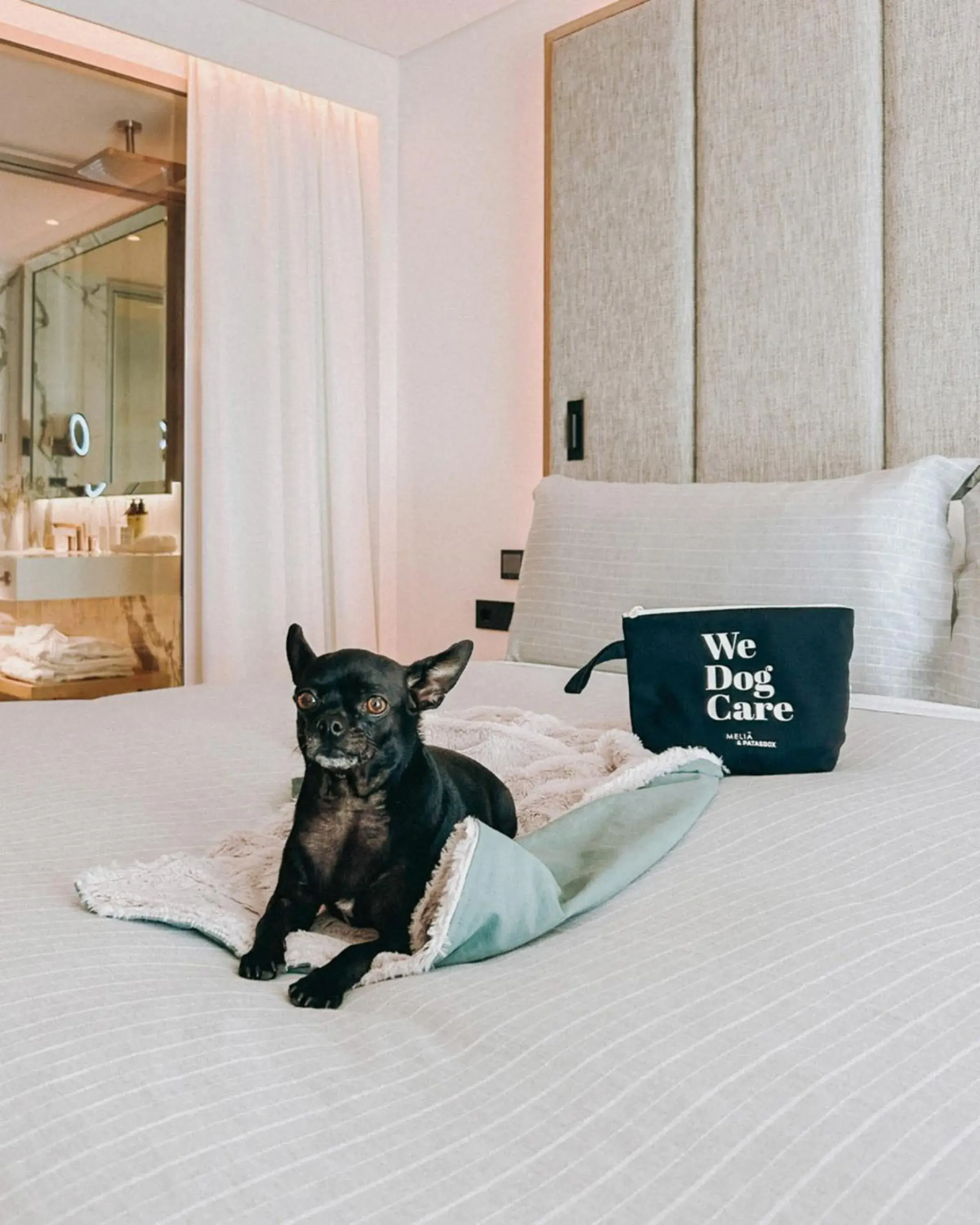 pet friendly, Bed in ME Lisbon by Meliá pet friendly, Bed in ME Lisbon by Meliá