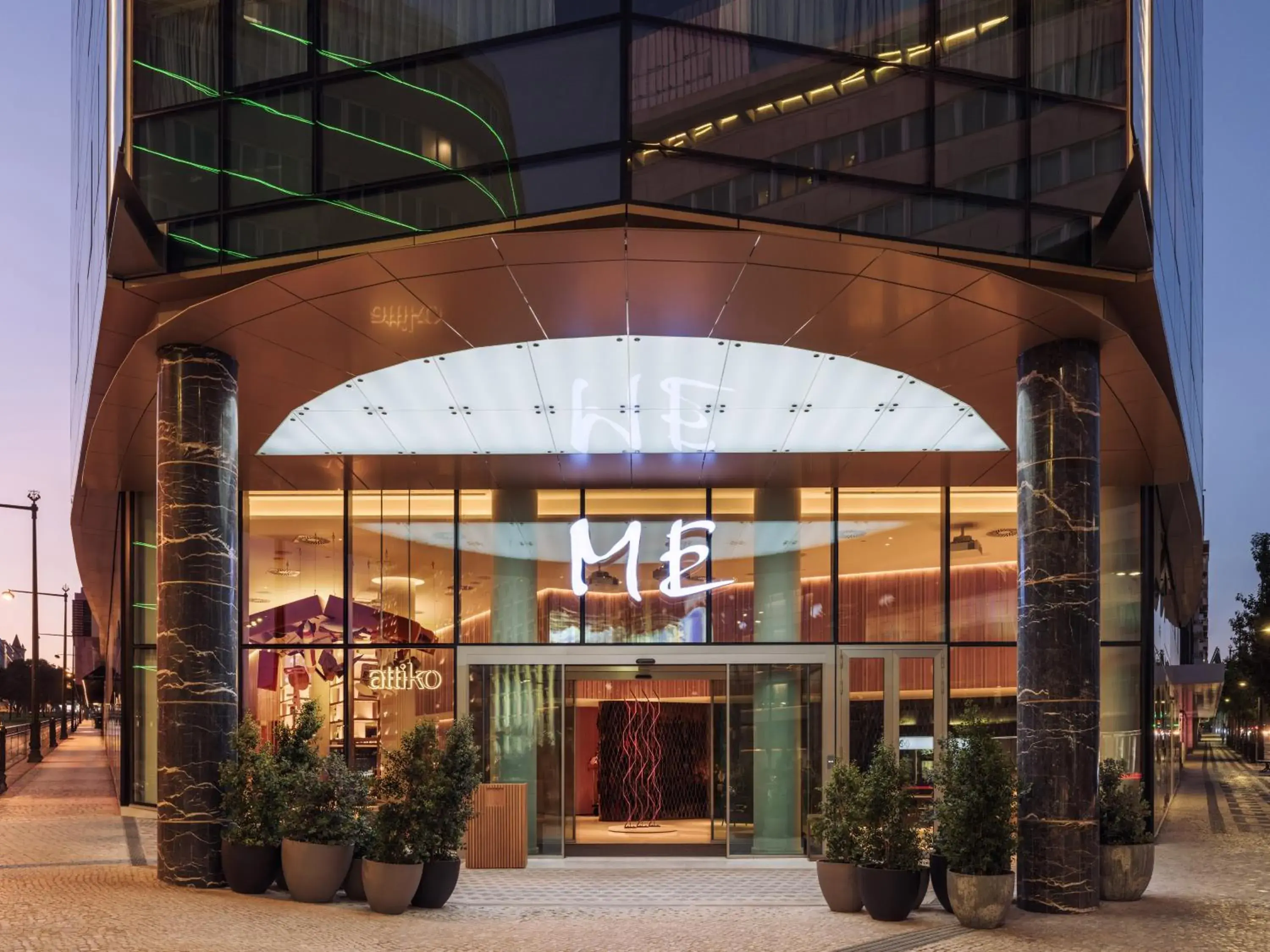 Facade/entrance in ME Lisbon by Meliá Facade/entrance in ME Lisbon by Meliá