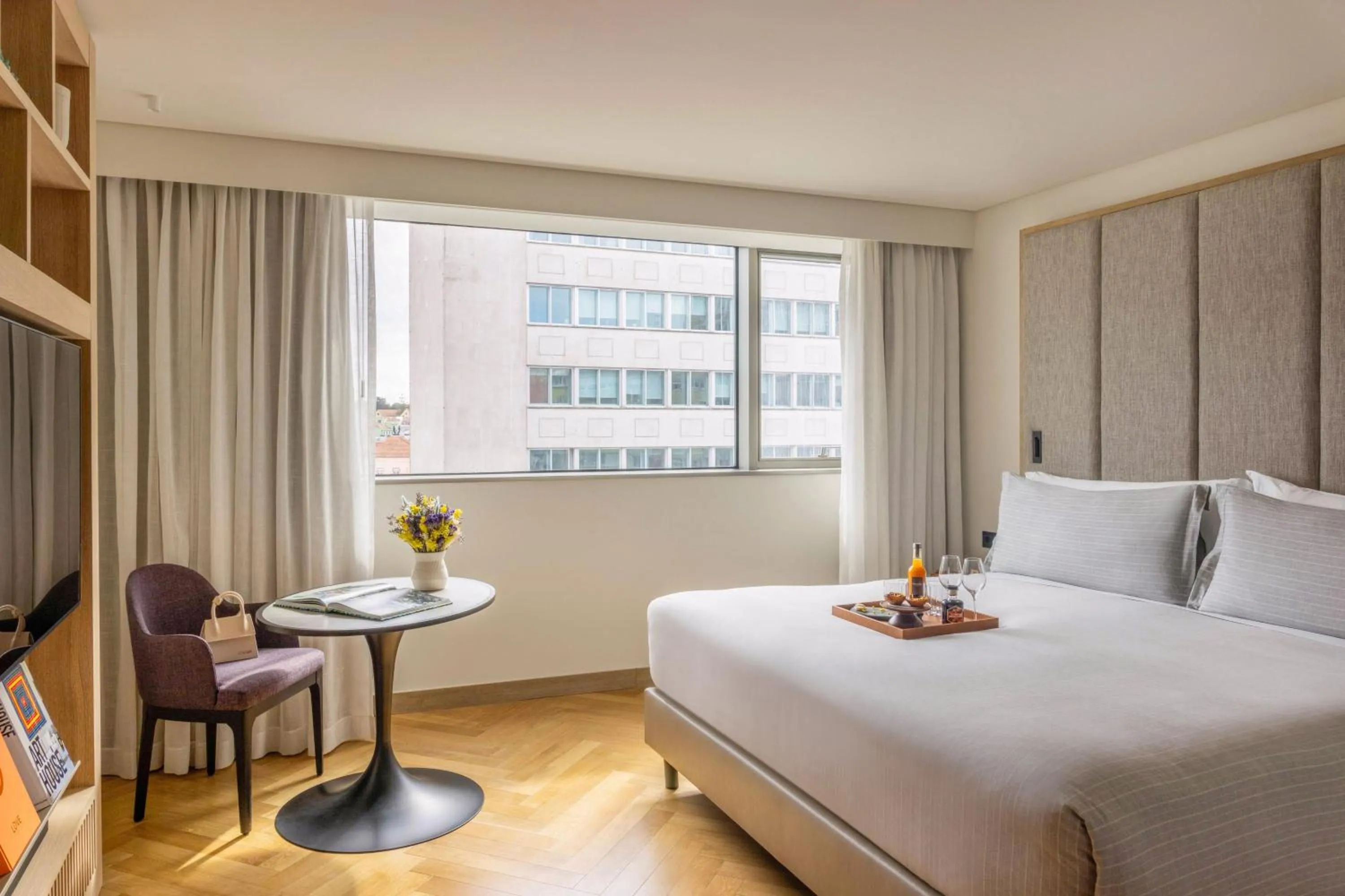 Bed in ME Lisbon by Meliá