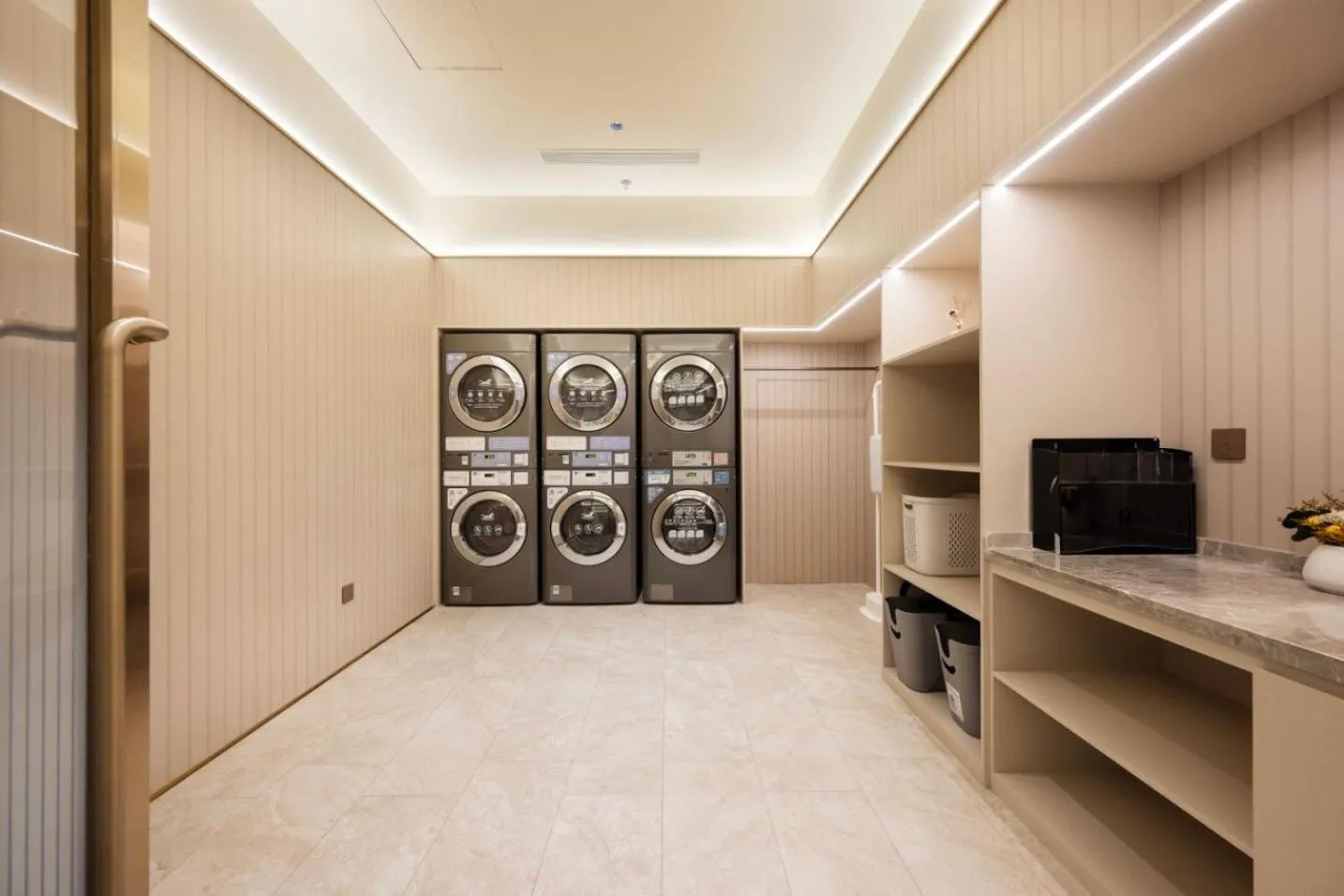 laundry in Hanting Premium Hotel Shanghai Caolu Finance College