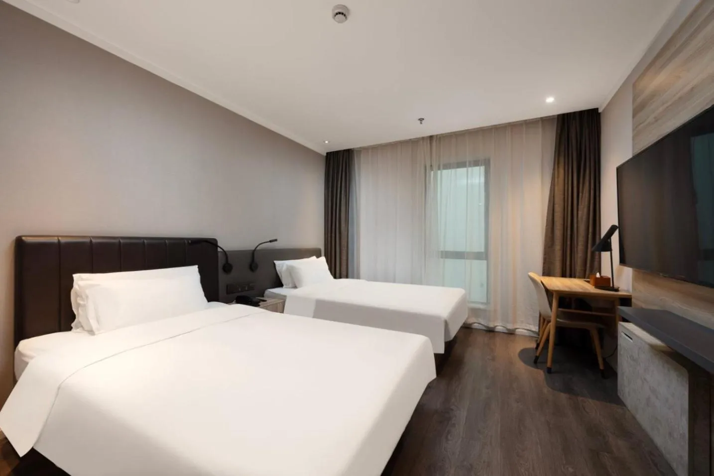 Photo of the whole room, Bed in Hanting Premium Hotel Shanghai Caolu Finance College