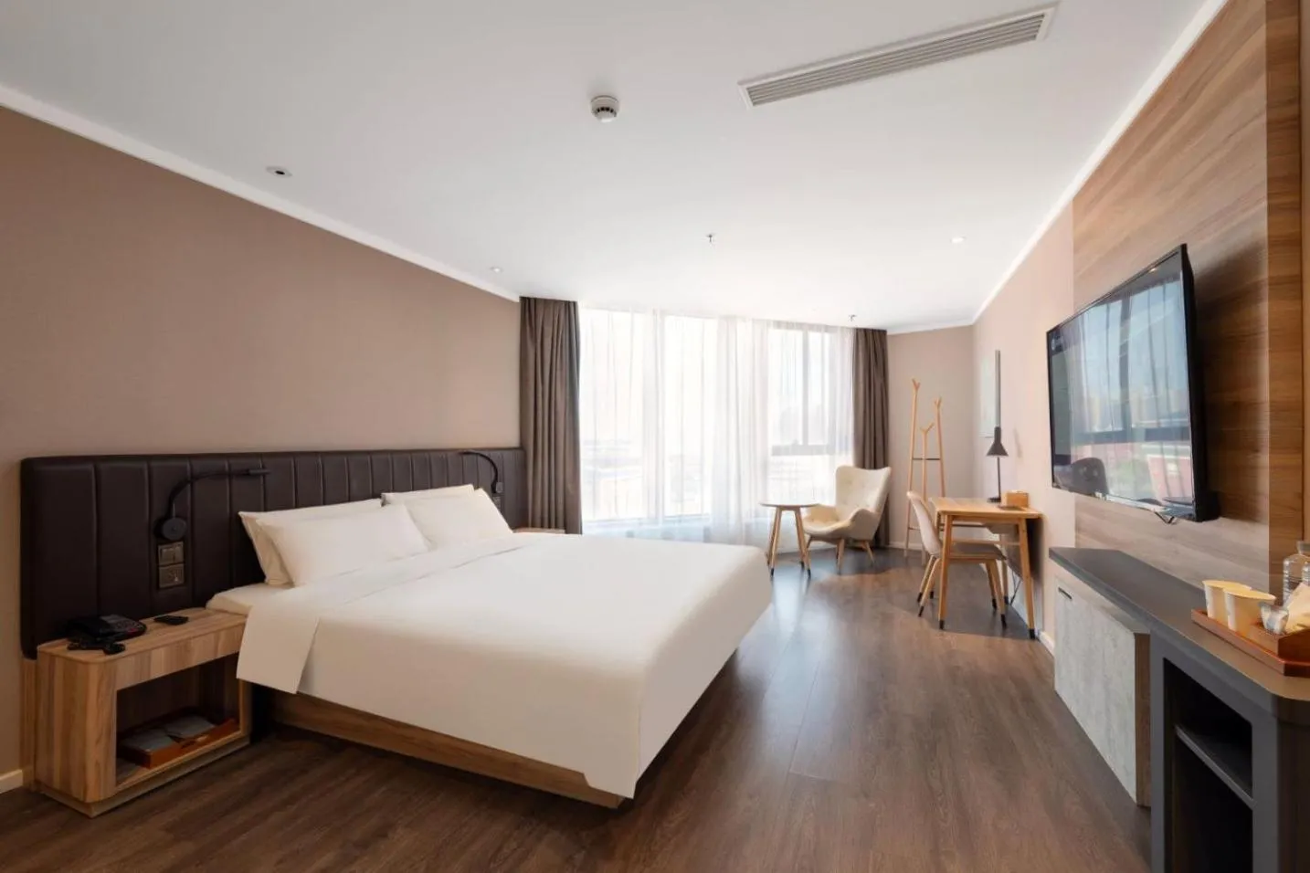 Photo of the whole room, Bed in Hanting Premium Hotel Shanghai Caolu Finance College