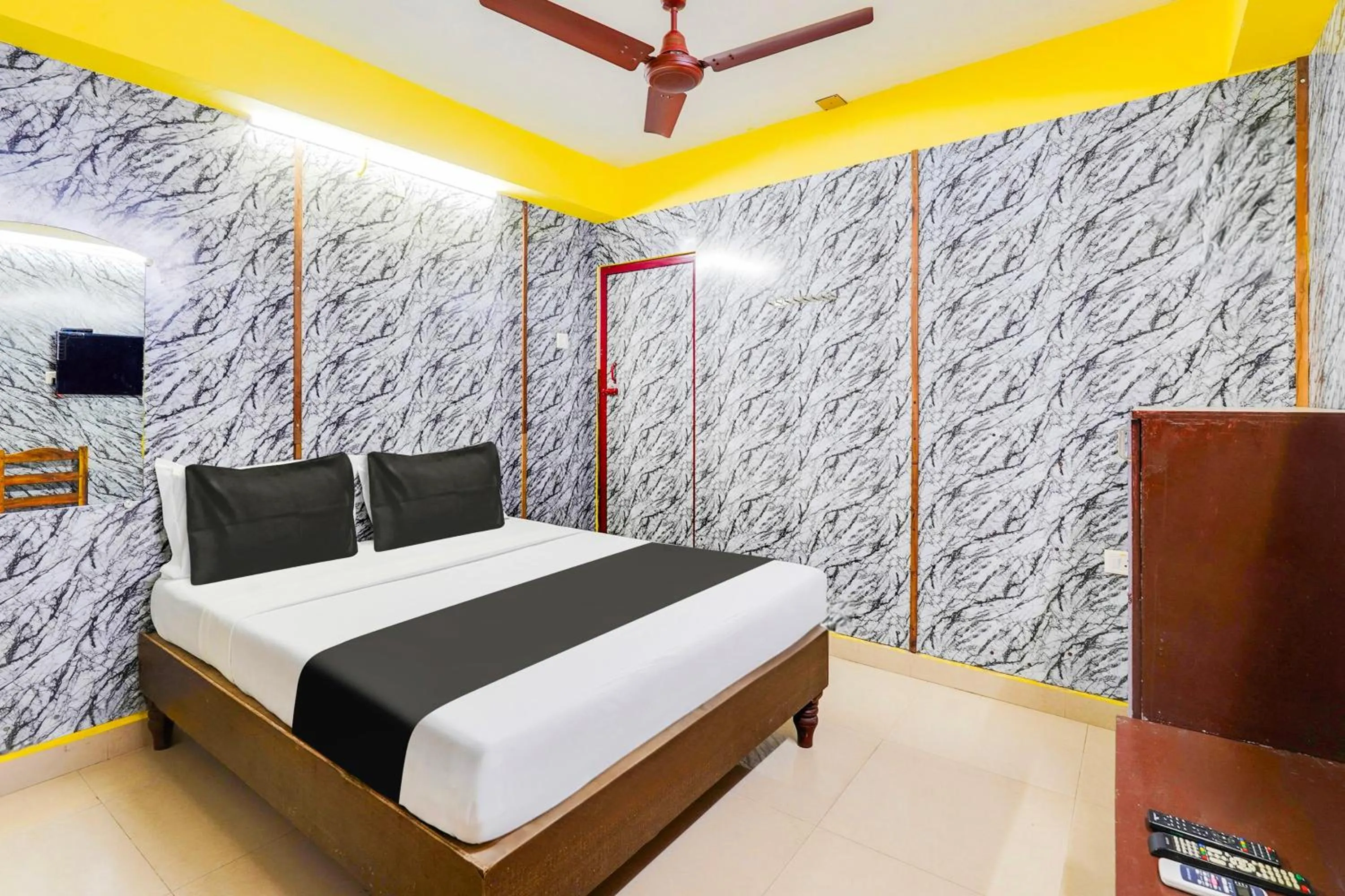 Bedroom, Bed in Super Hotel O Heritage Town Formerly Vasavi