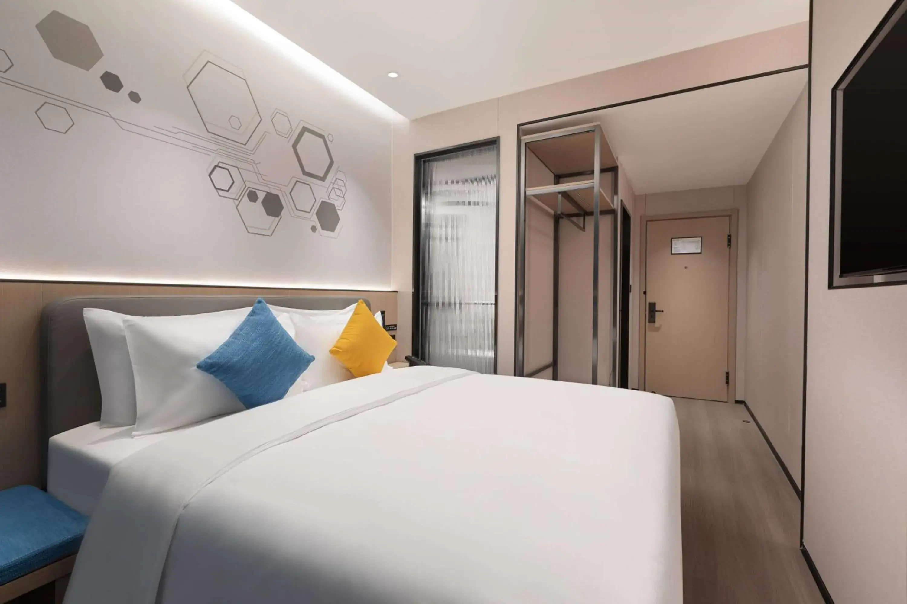 Photo of the whole room, Bed in Microtel by Wyndham Xian Beilin Photo of the whole room, Bed in Microtel by Wyndham Xian Beilin