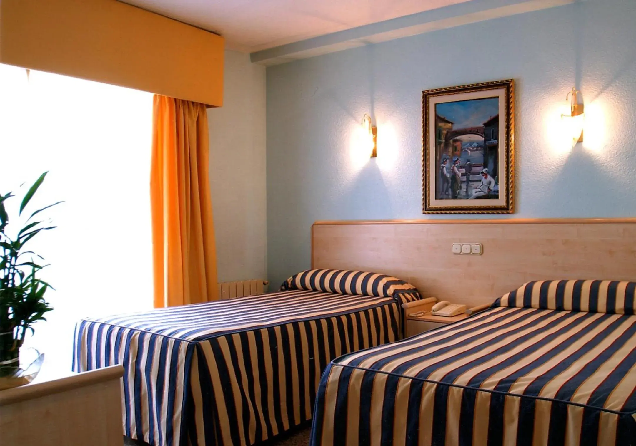 Double or Twin Room in Hotel Mediterráneo Double or Twin Room in Hotel Mediterráneo