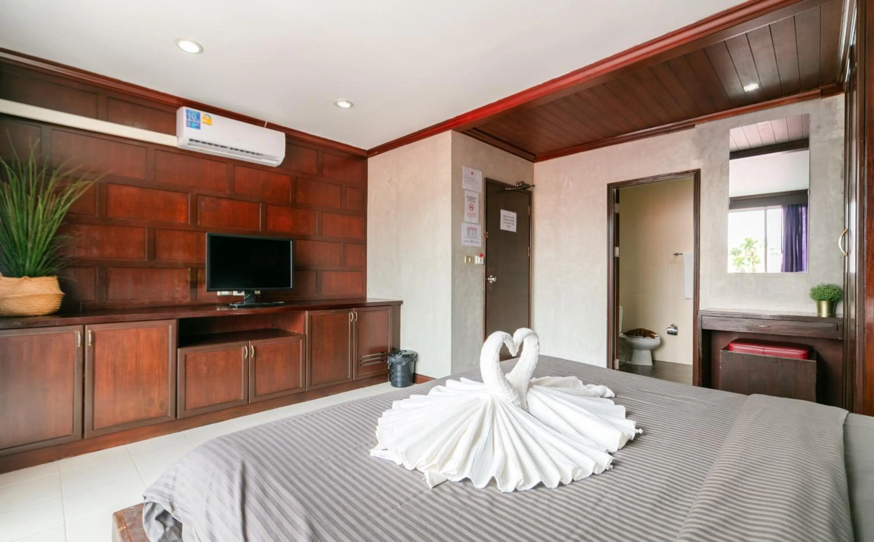 Bed in EBS Hostel Phuket