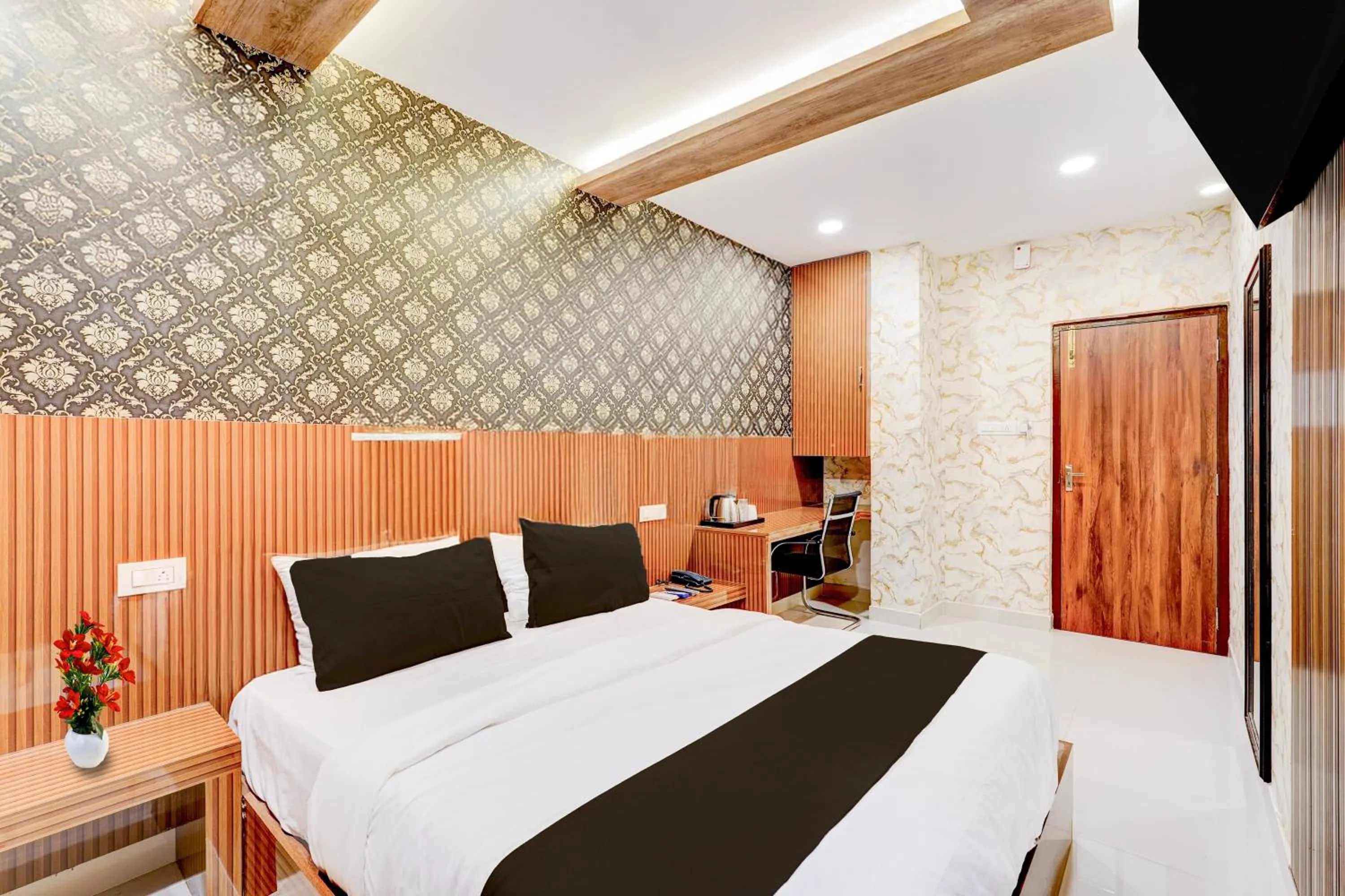 Bedroom, Bed in Super Collection O Kundrathur Near Murugan Temple