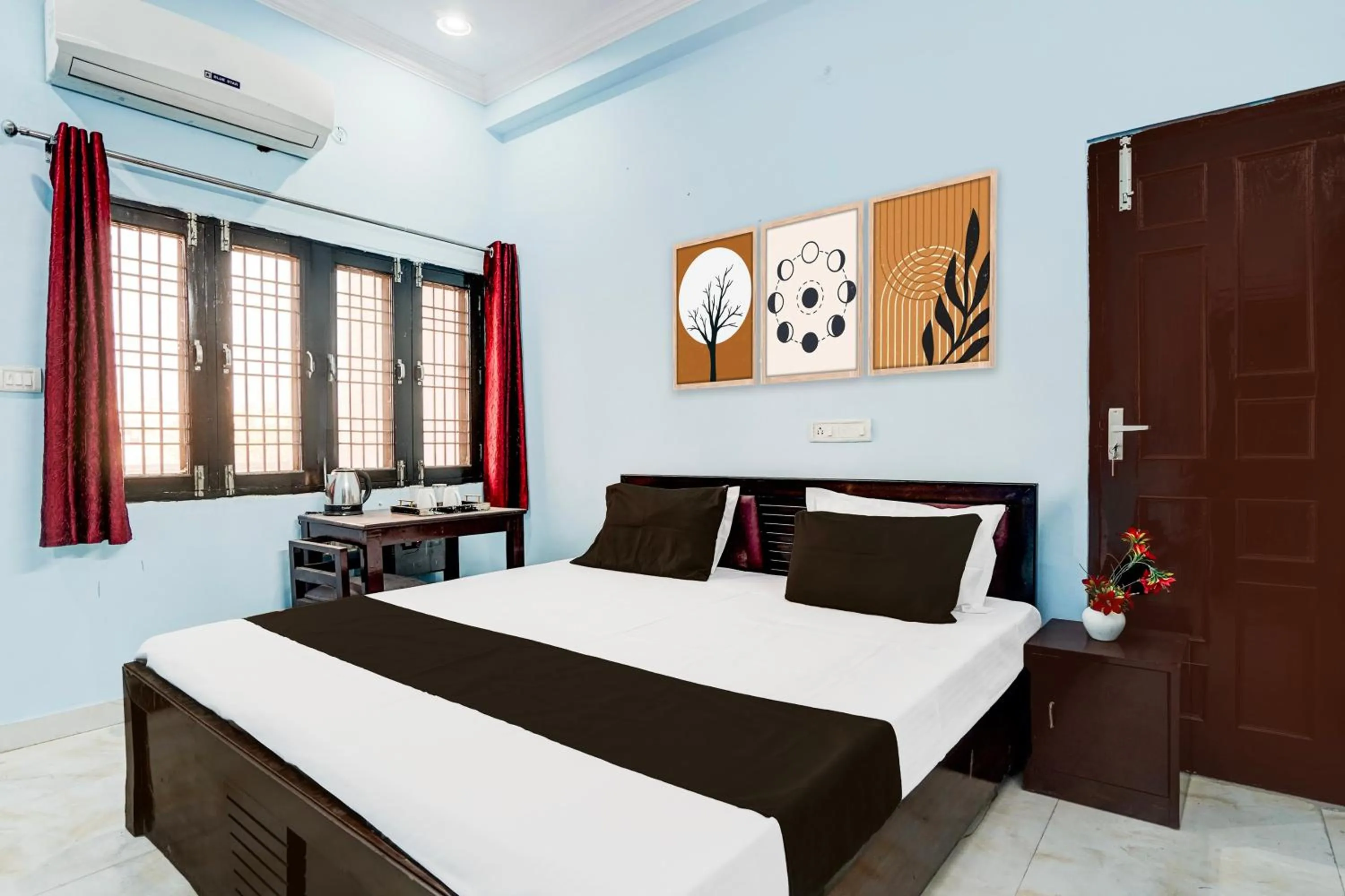 Super Hotel O Garden View Vrindavan Lucknow