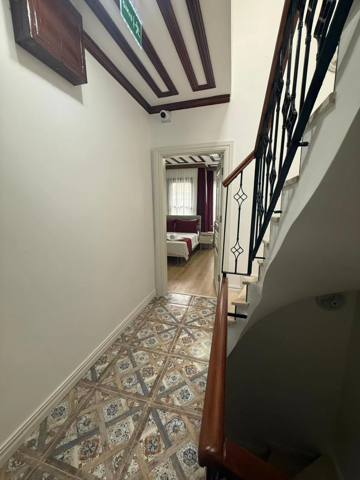 On site, Bed in Neo Konak