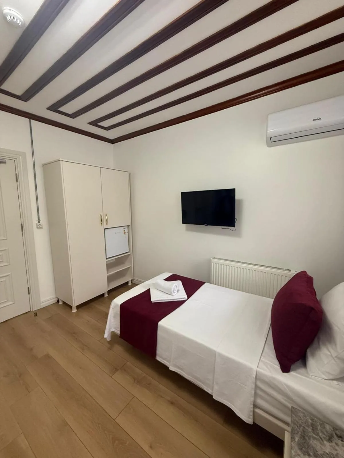 TV and multimedia, Bed in Neo Konak
