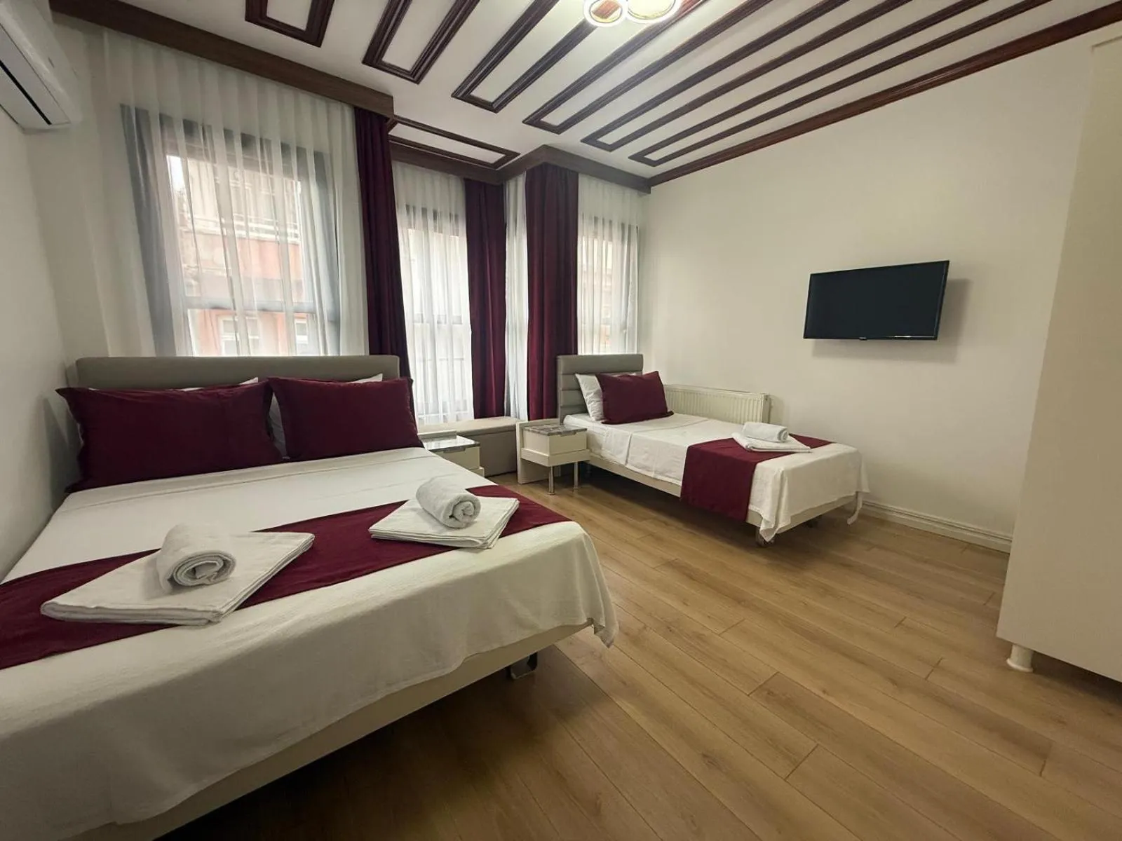 Bed in Neo Konak