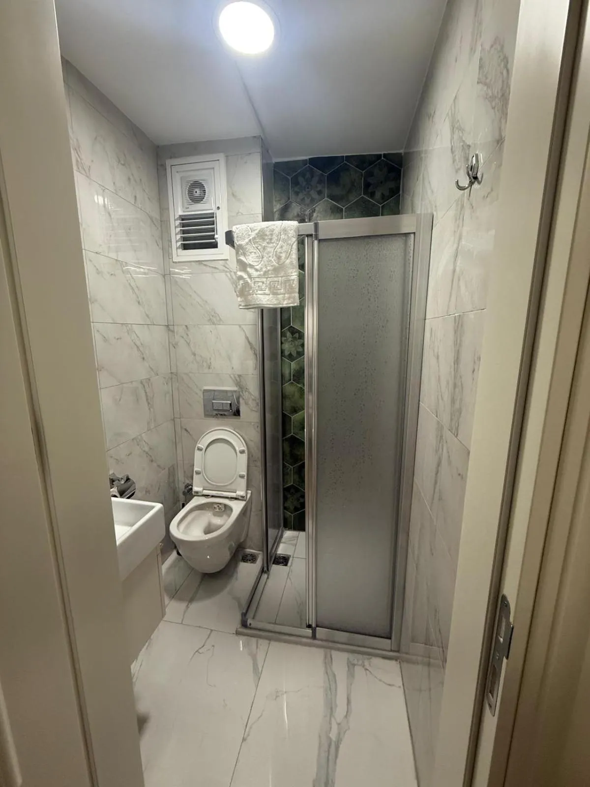 Shower in Neo Konak