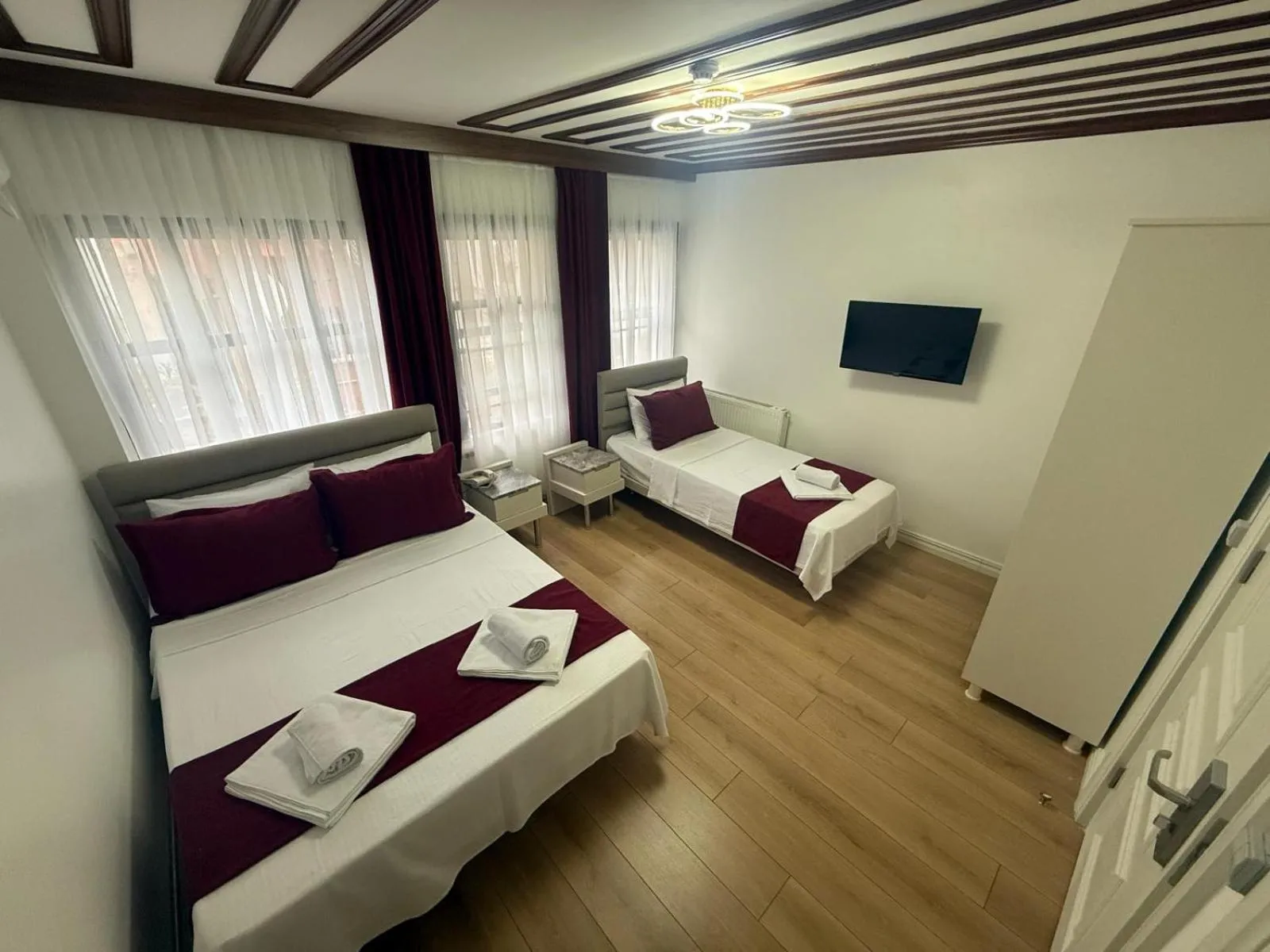 TV and multimedia, Bed in Neo Konak