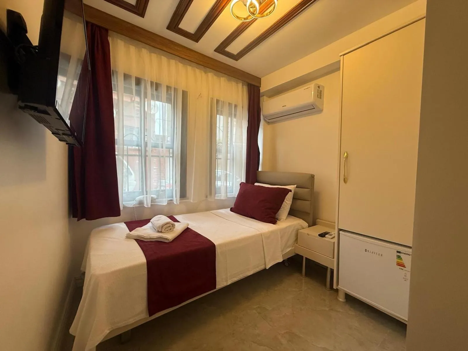 Bed in Neo Konak