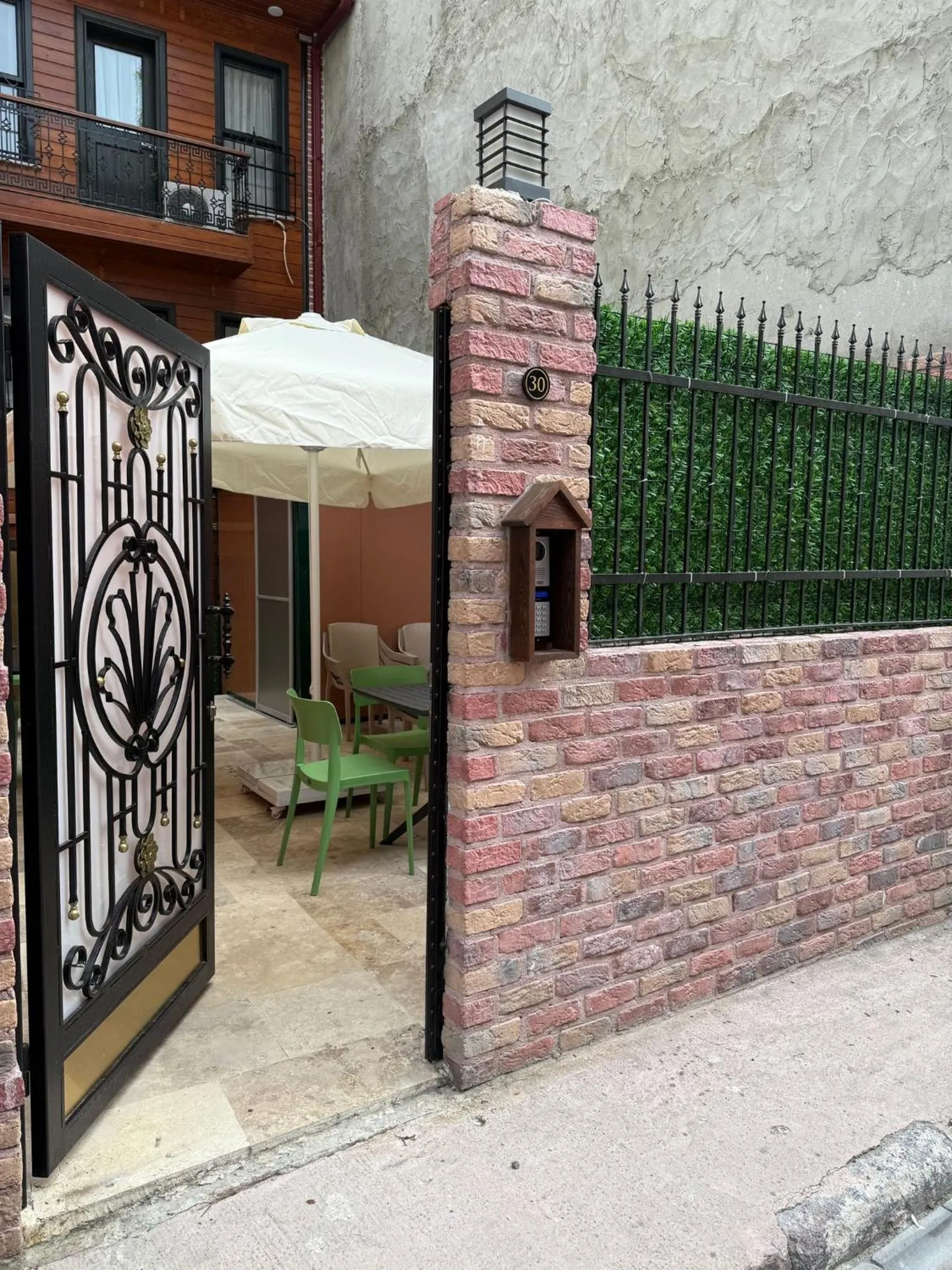 Garden in Neo Konak