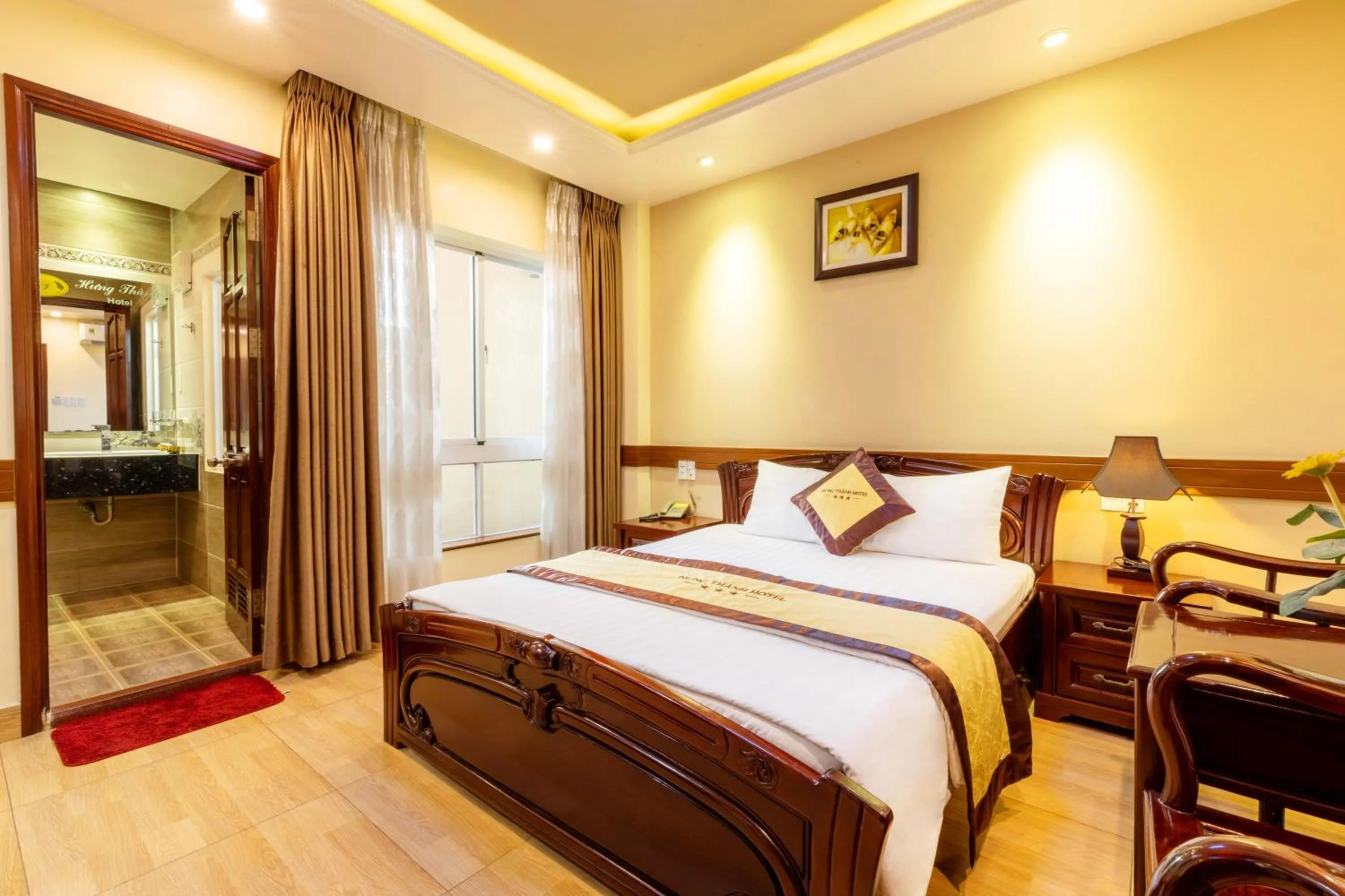 Bed in Hung Thanh Airport Hotel - Gần Siêu Thị Vincom