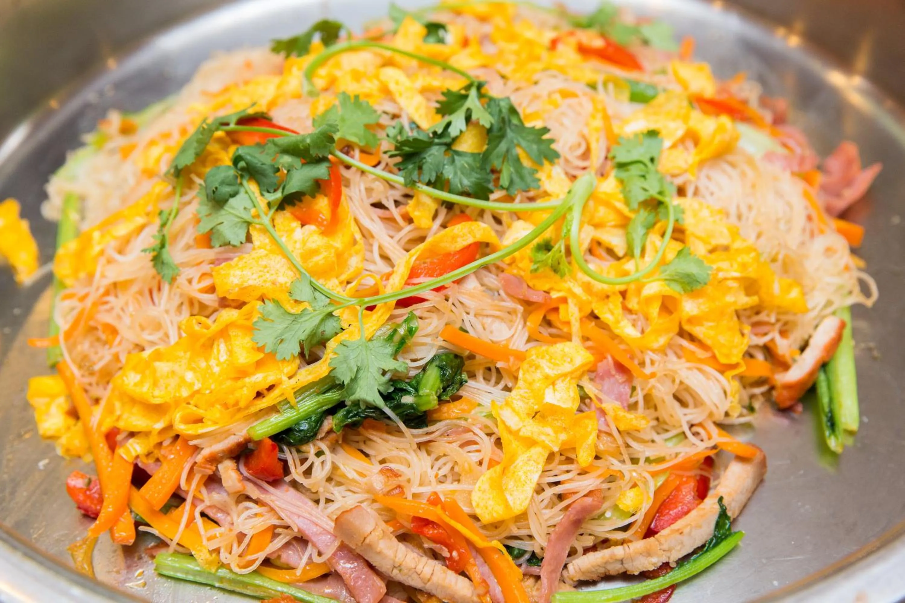 Hung Thanh Airport Hotel - Gần Siêu Thị Vincom