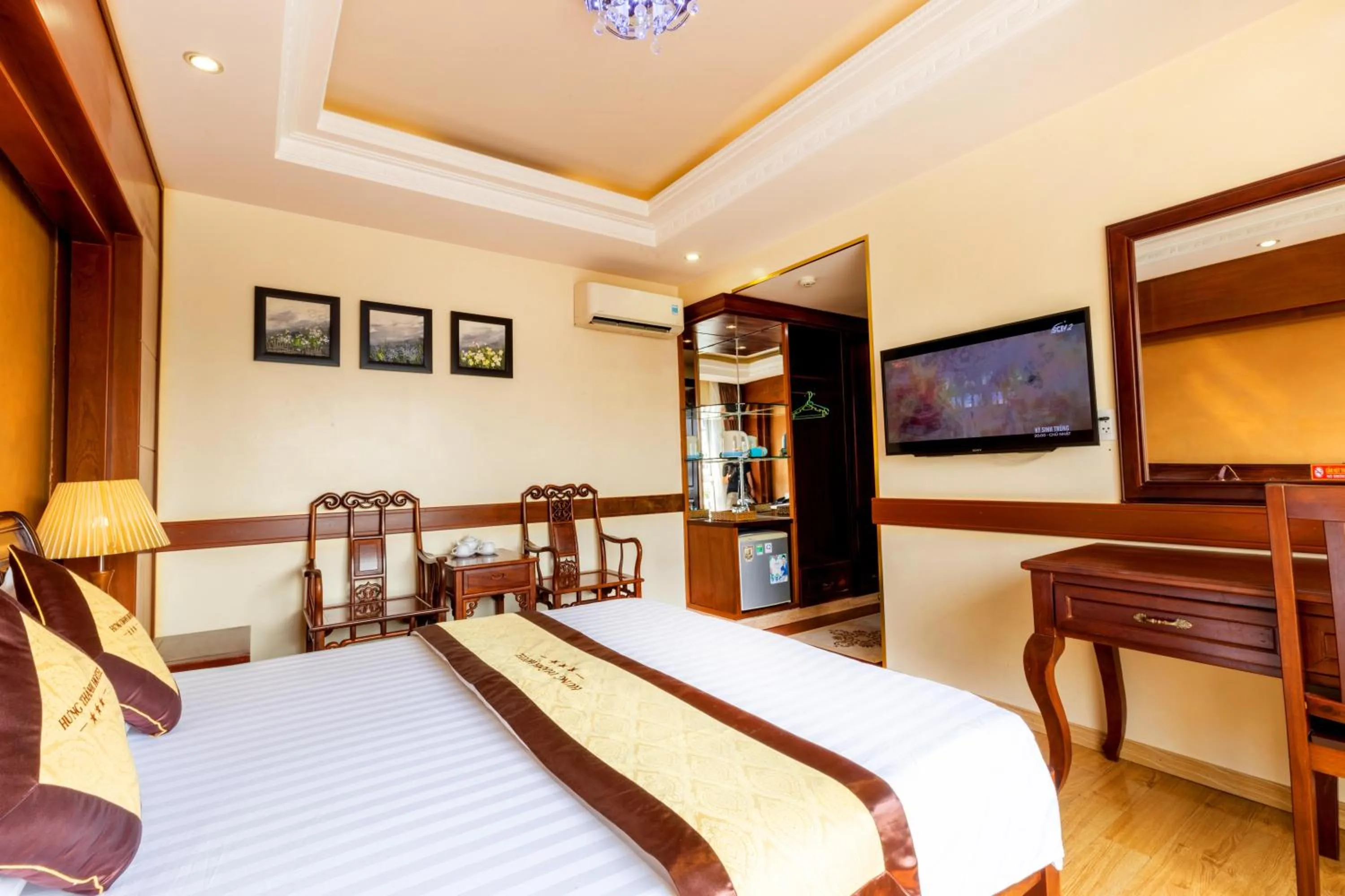Bed in Hung Thanh Airport Hotel - Gần Siêu Thị Vincom
