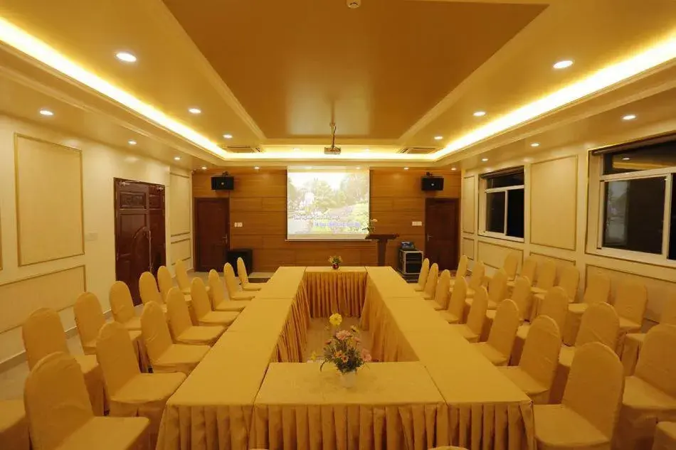 Meeting/conference room in Hung Thanh Airport Hotel - Gần Siêu Thị Vincom Meeting/conference room in Hung Thanh Airport Hotel - Gần Siêu Thị Vincom