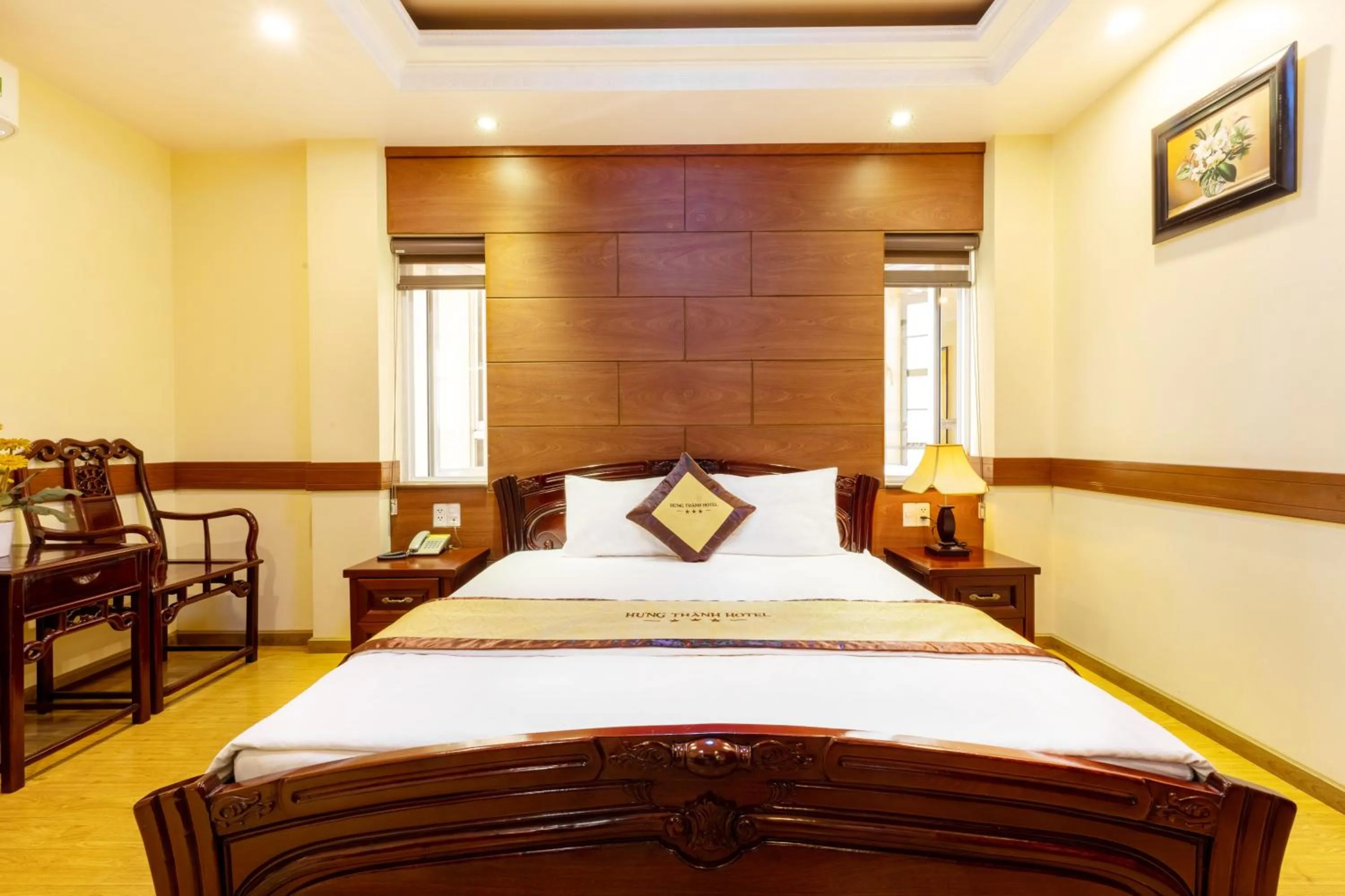 Bed in Hung Thanh Airport Hotel - Gần Siêu Thị Vincom
