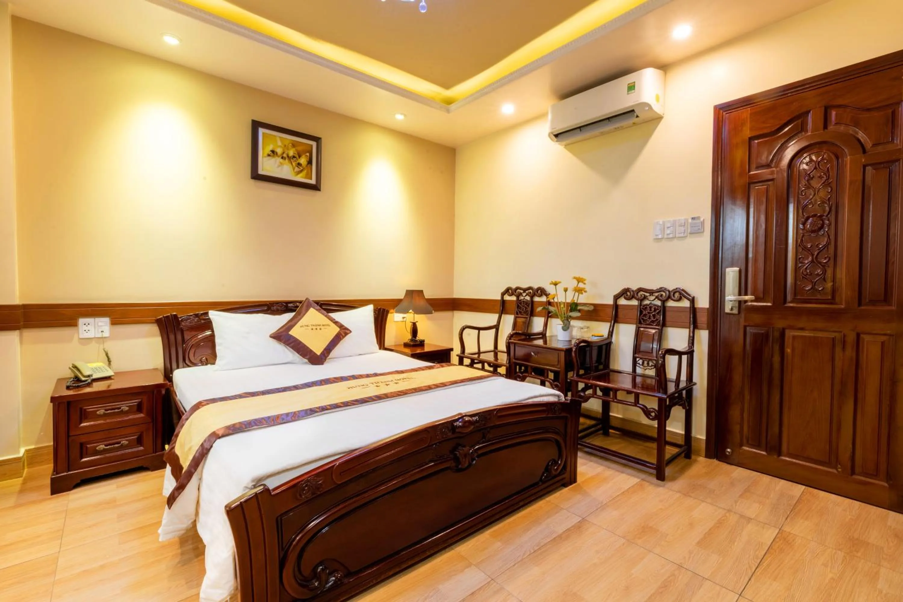 Bed in Hung Thanh Airport Hotel - Gần Siêu Thị Vincom