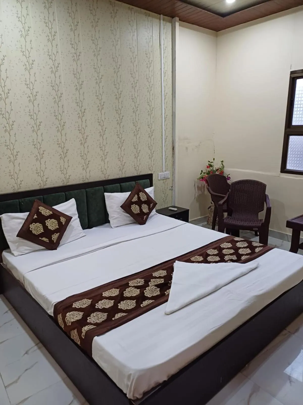 Baba Paying Guest House