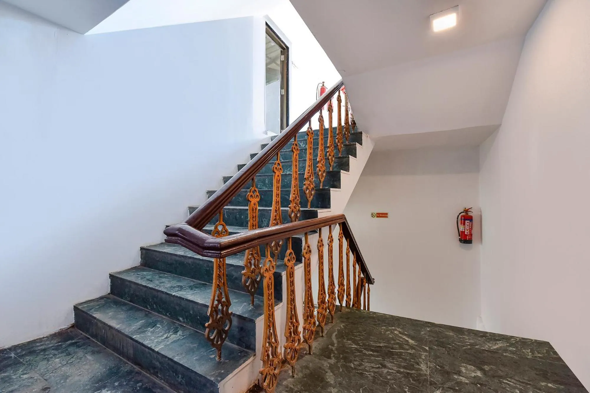 Lobby or reception in FabHotel Crystal Inn II - Paldi Char Rasta