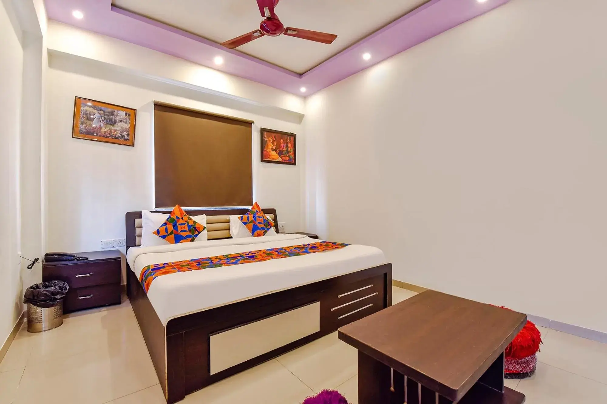 Bed in FabHotel Crystal Inn II - Paldi Char Rasta Bed in FabHotel Crystal Inn II - Paldi Char Rasta