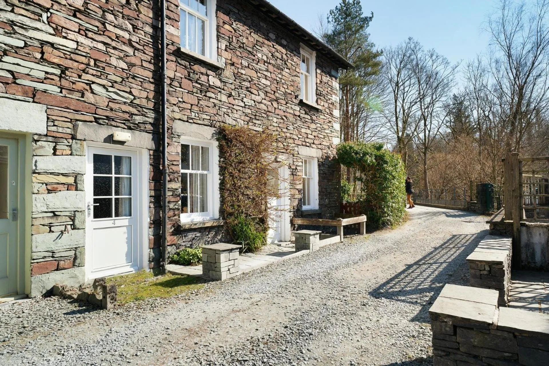 Property building in Heron View Cottage