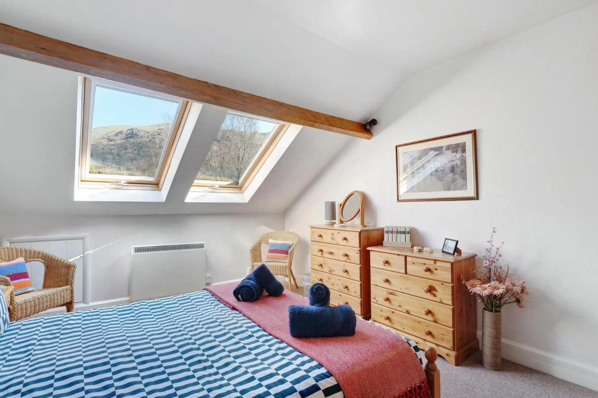 Property building in Heron View Cottage