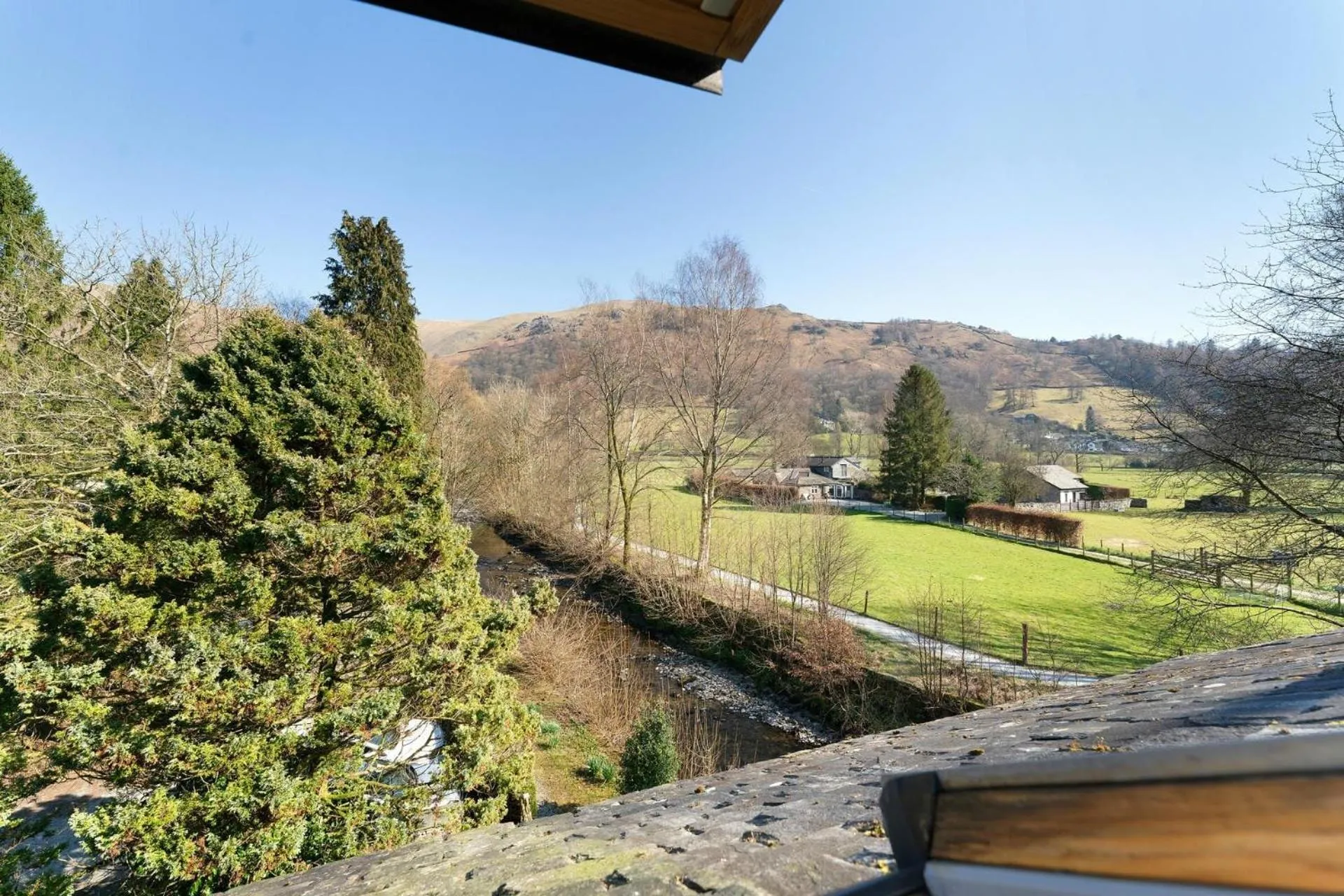 Property building in Heron View Cottage