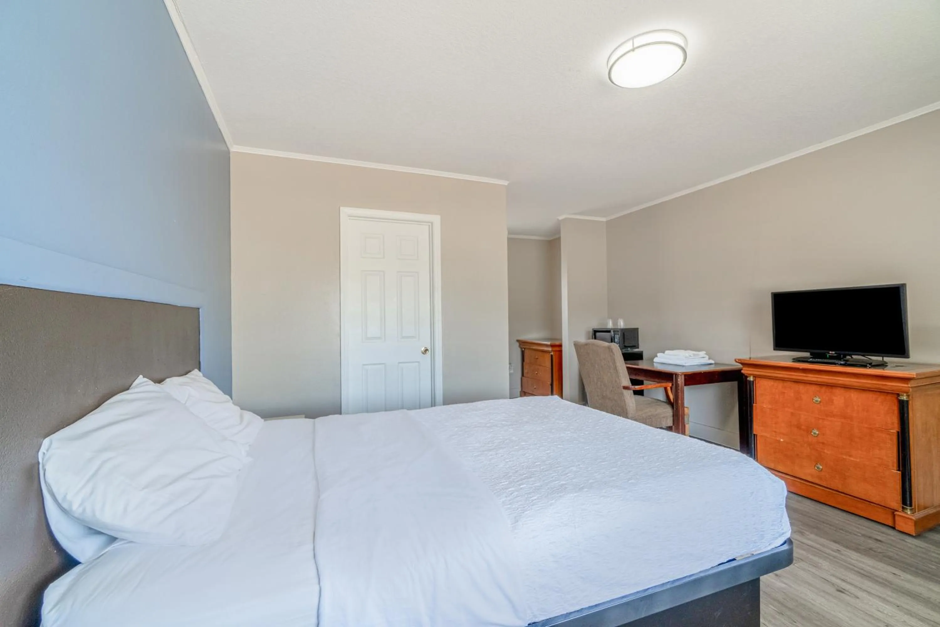 Bedroom, Bed in Cypress Inn Motel By OYO West Monroe I-20