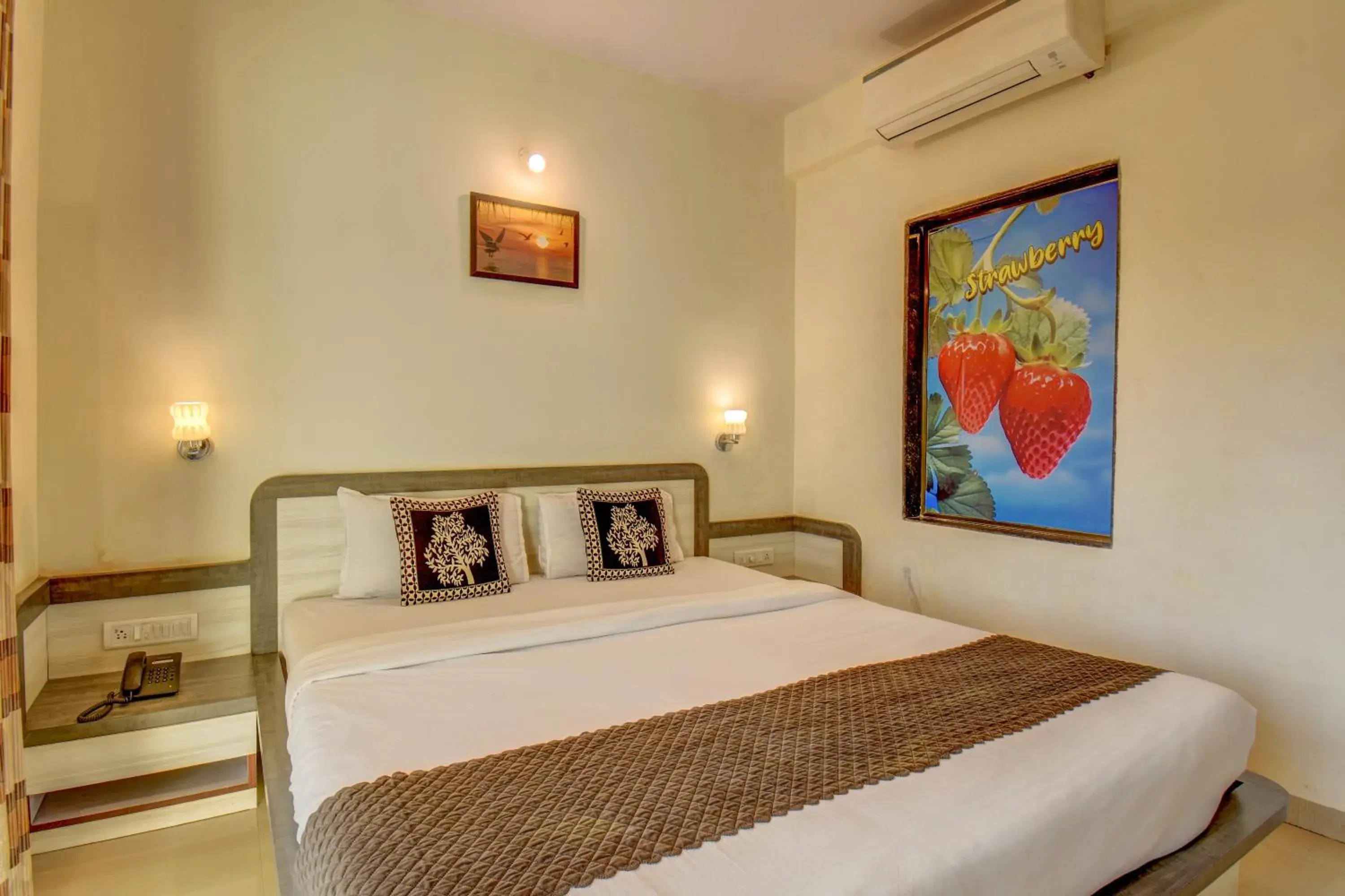 air conditioner, Bed in JK Hotels & Spa, Mahabaleshwar air conditioner, Bed in JK Hotels & Spa, Mahabaleshwar