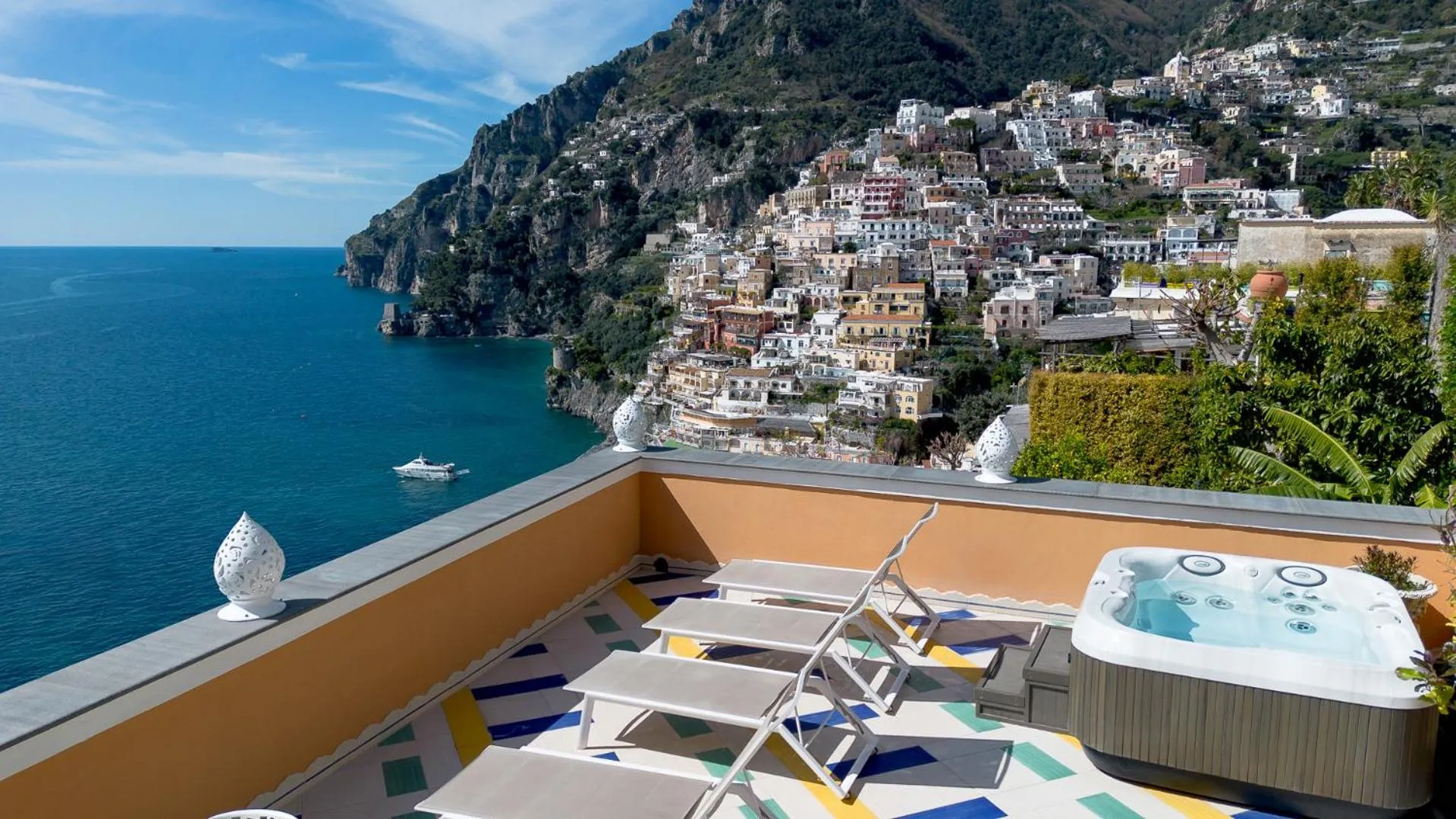 Patio in Hotel Eden Roc