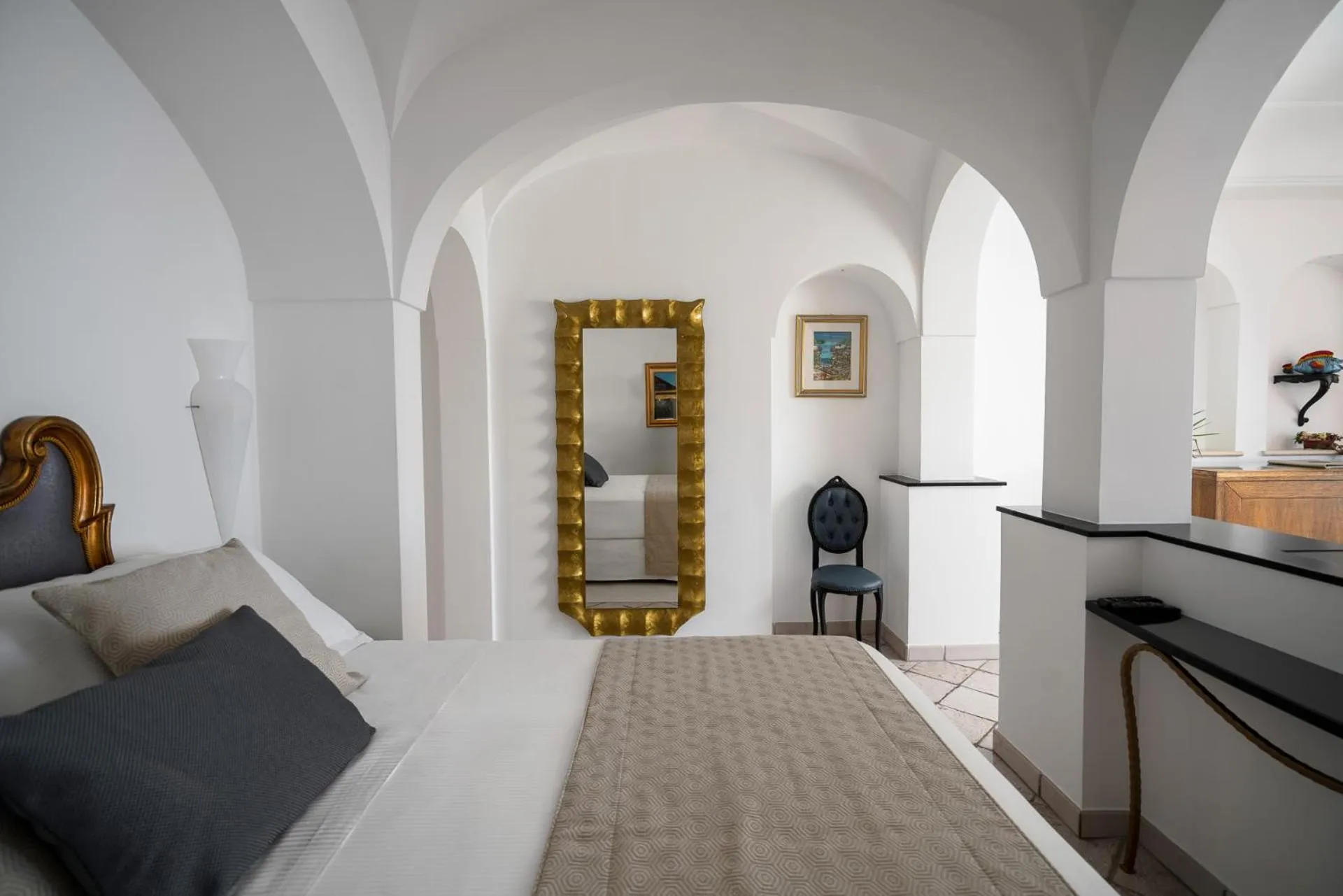 Bed in Hotel Eden Roc