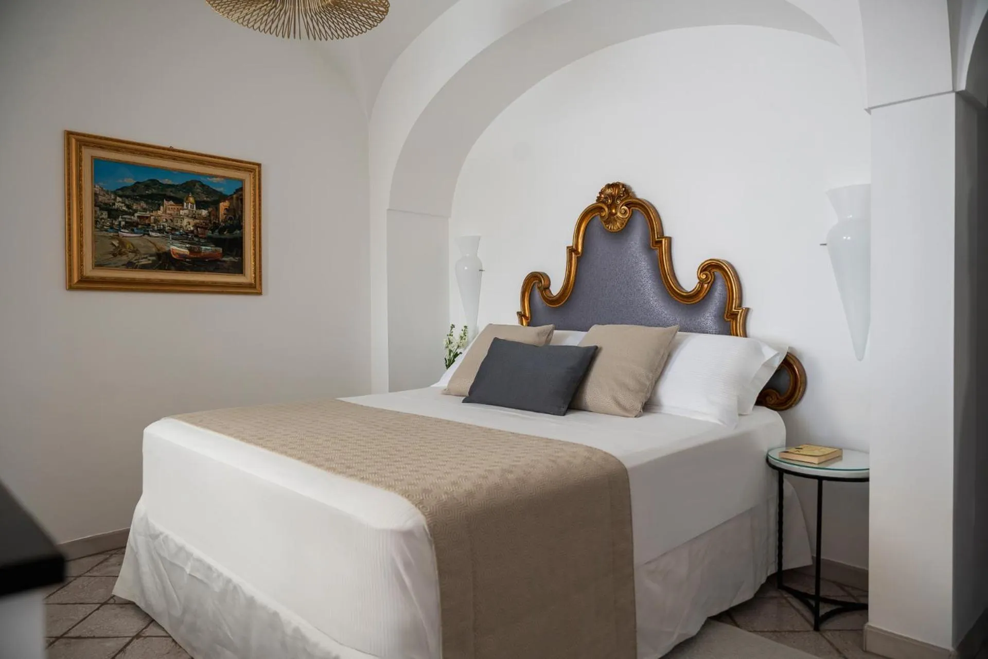 Bed in Hotel Eden Roc