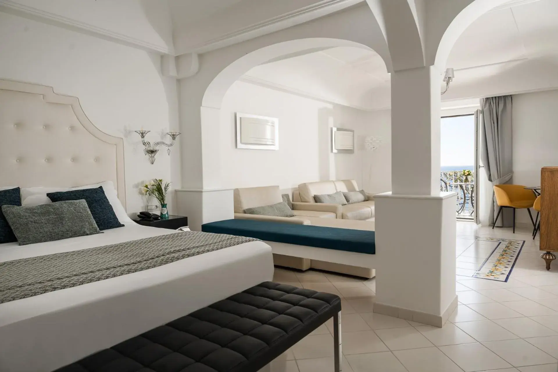 Photo of the whole room in Hotel Eden Roc Photo of the whole room in Hotel Eden Roc