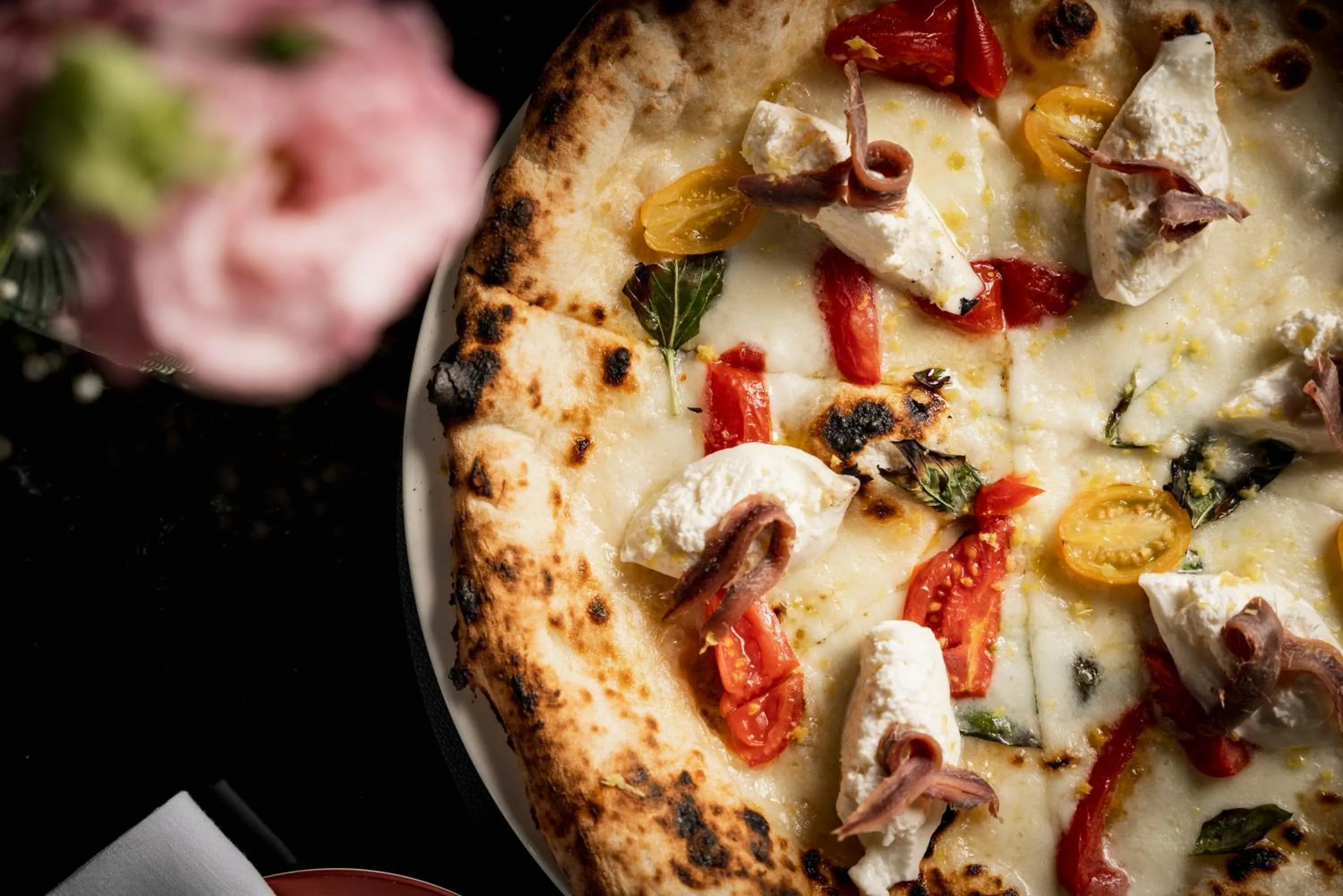 Restaurant/places to eat in Hotel Eden Roc