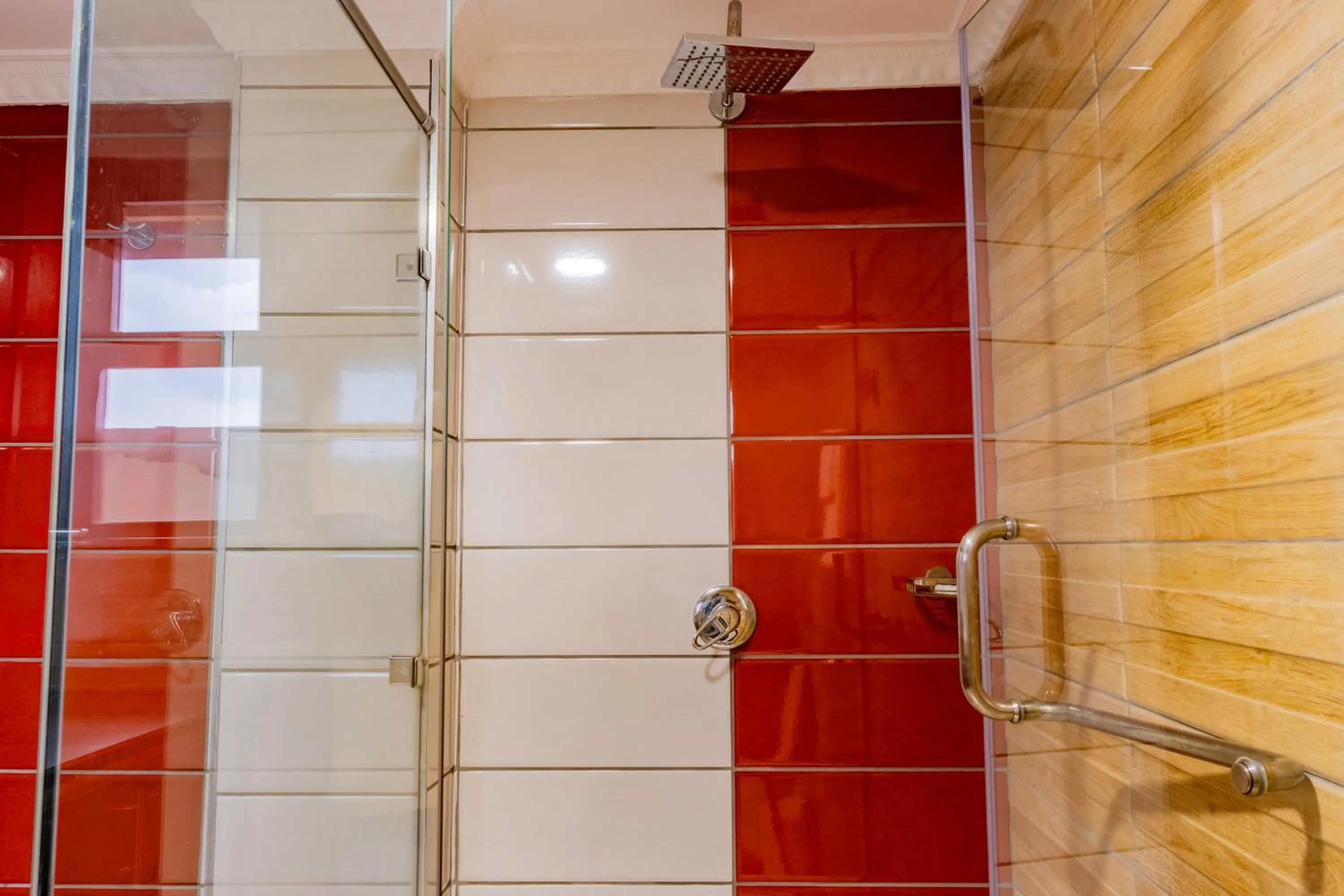 Shower in Karen Plains Hotel Nairobi