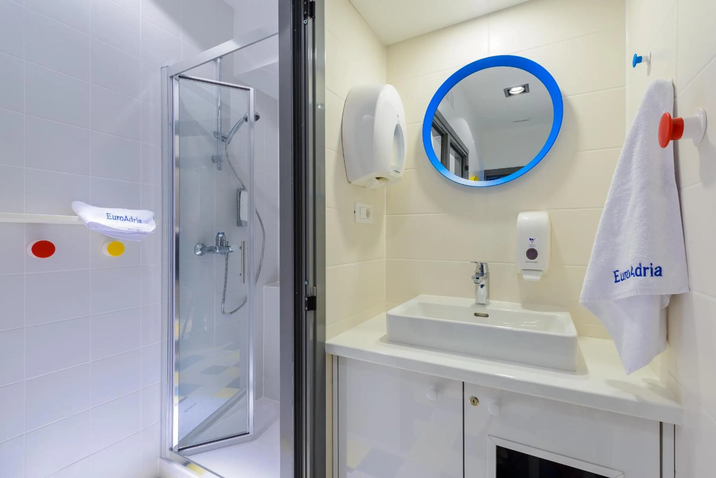 Shower in Hostel Sea Breeze