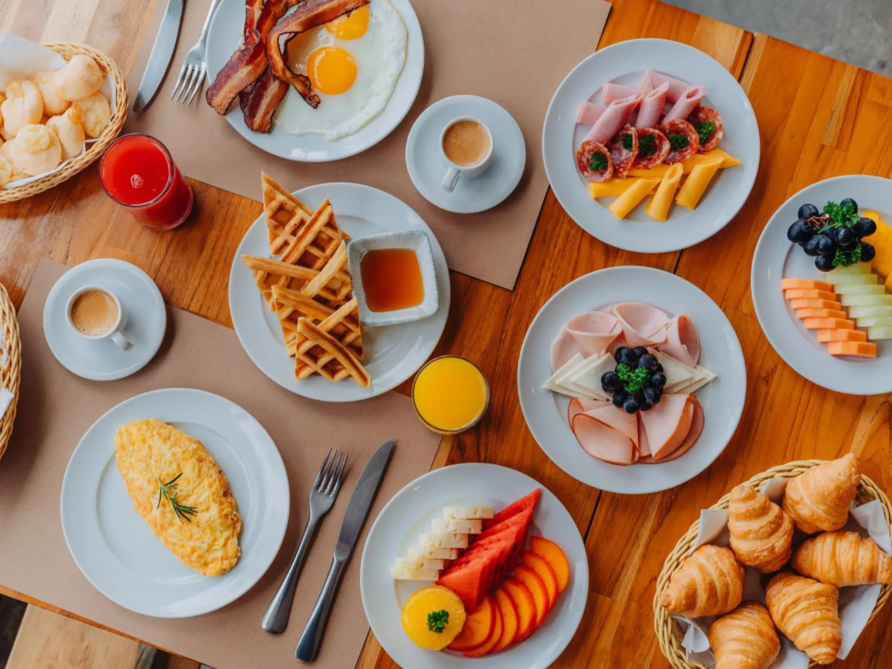 Restaurant/places to eat in Arena Leme Hotel Restaurant/places to eat in Arena Leme Hotel